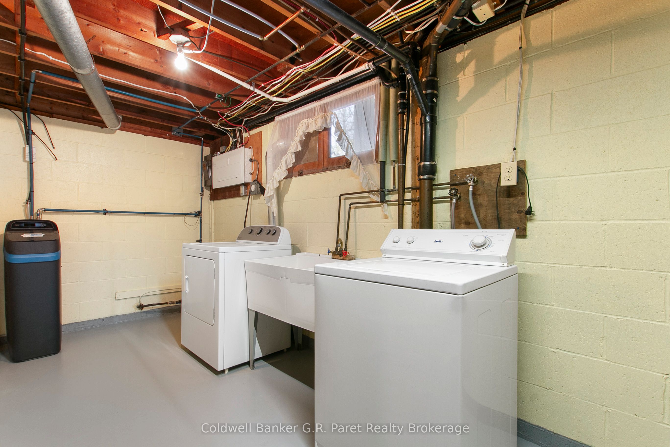 105 Queen Street Property Photo 19