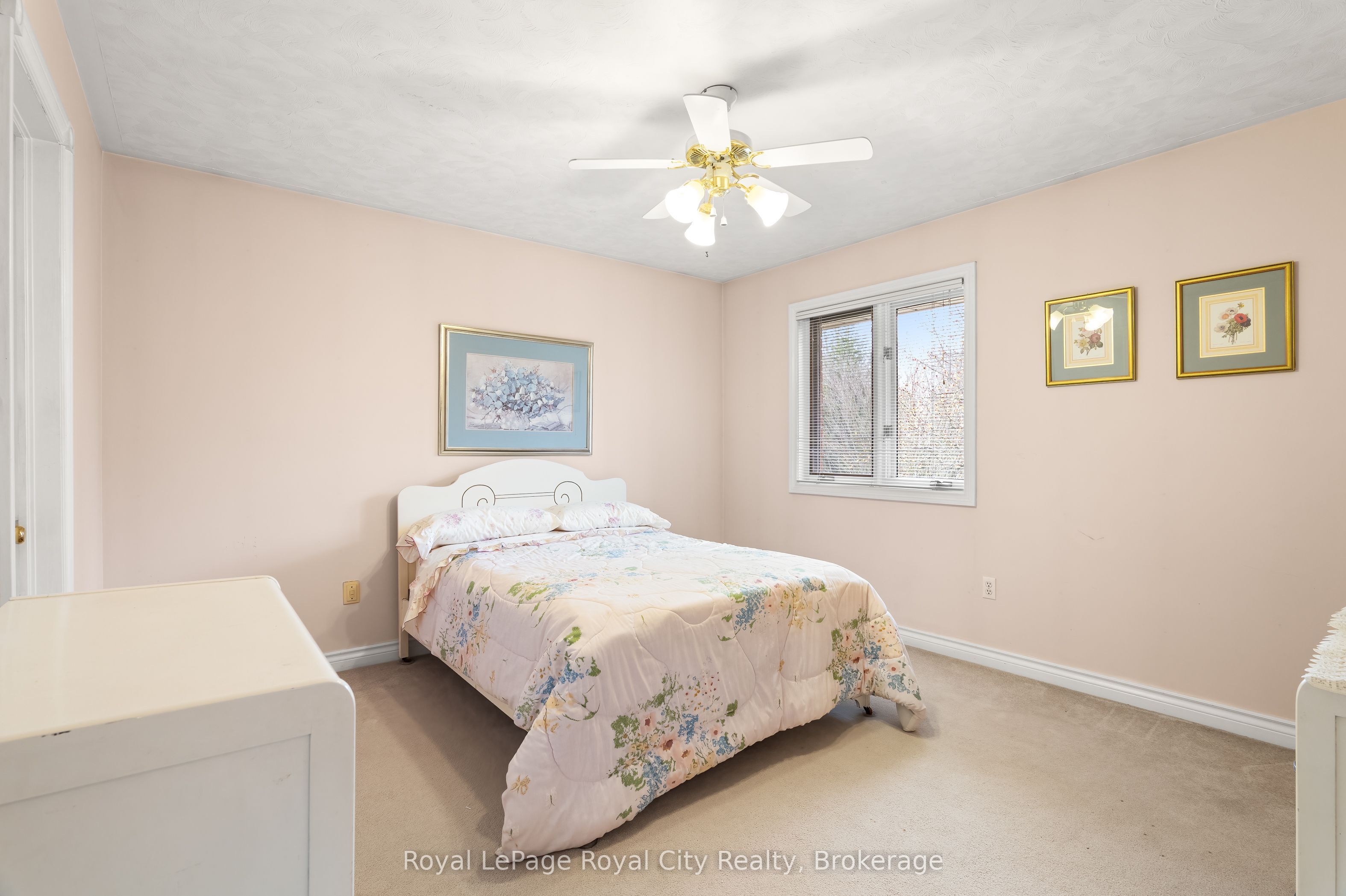 5445 5th Line Property Photo 21