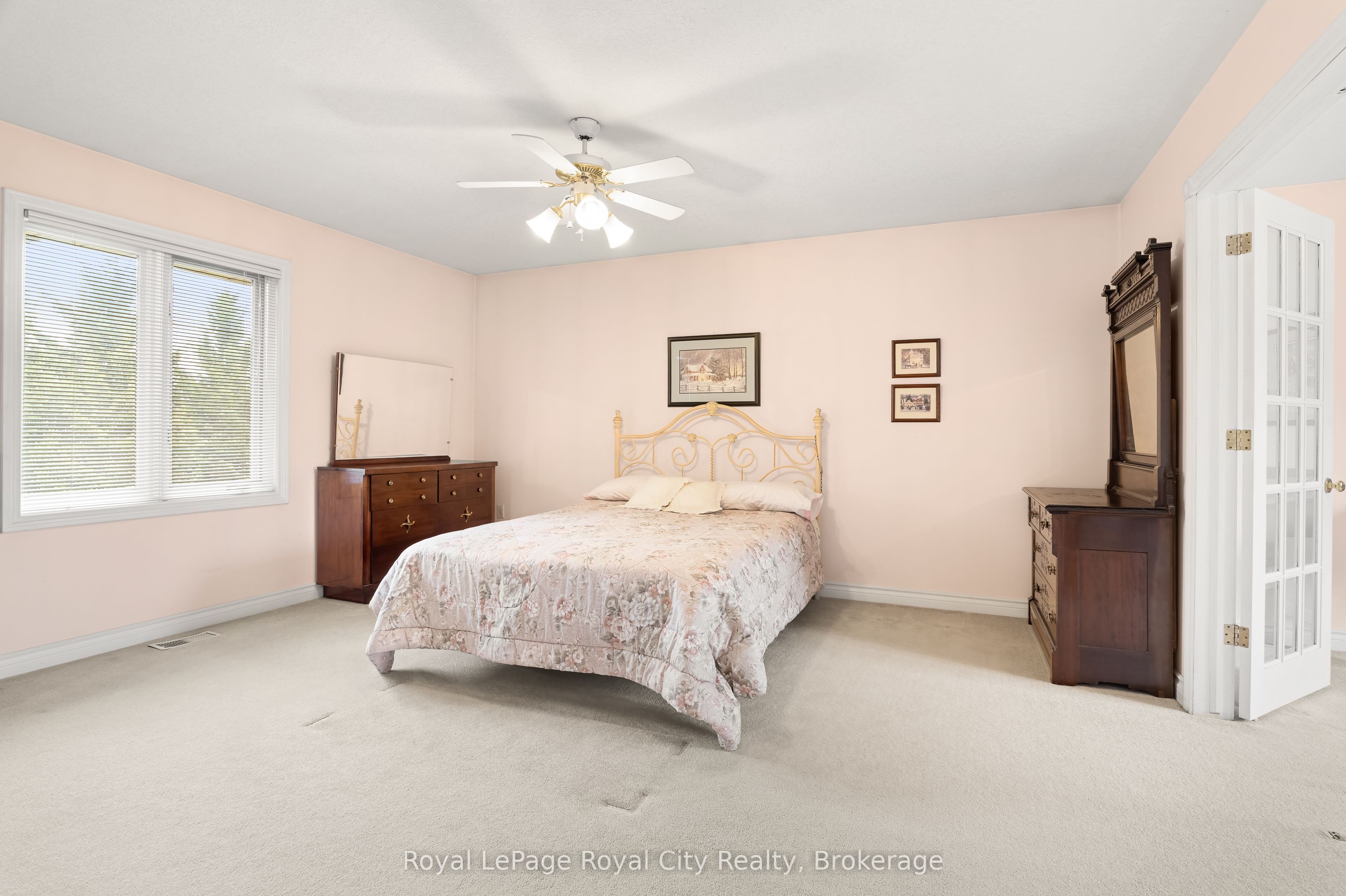 5445 5th Line Property Photo 22
