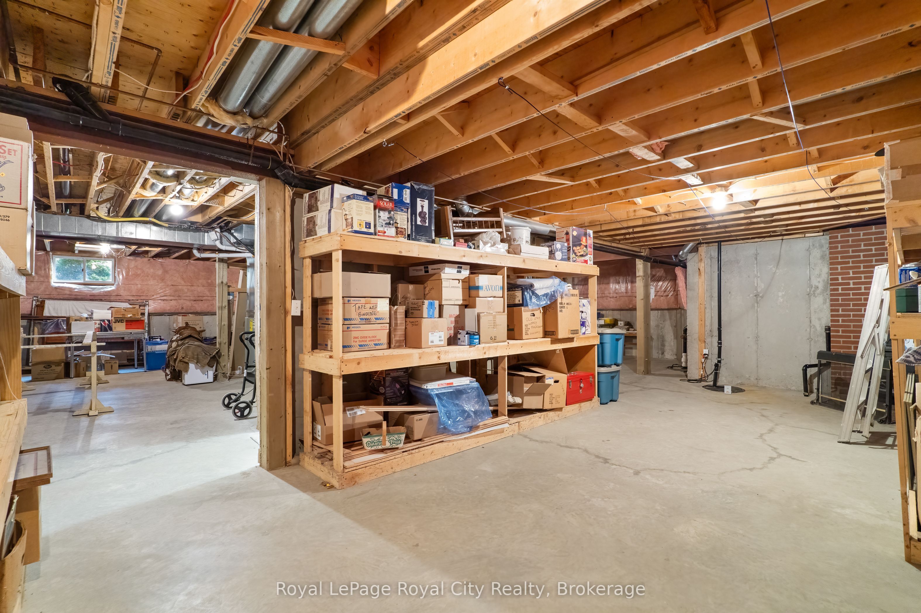 5445 5th Line Property Photo 30
