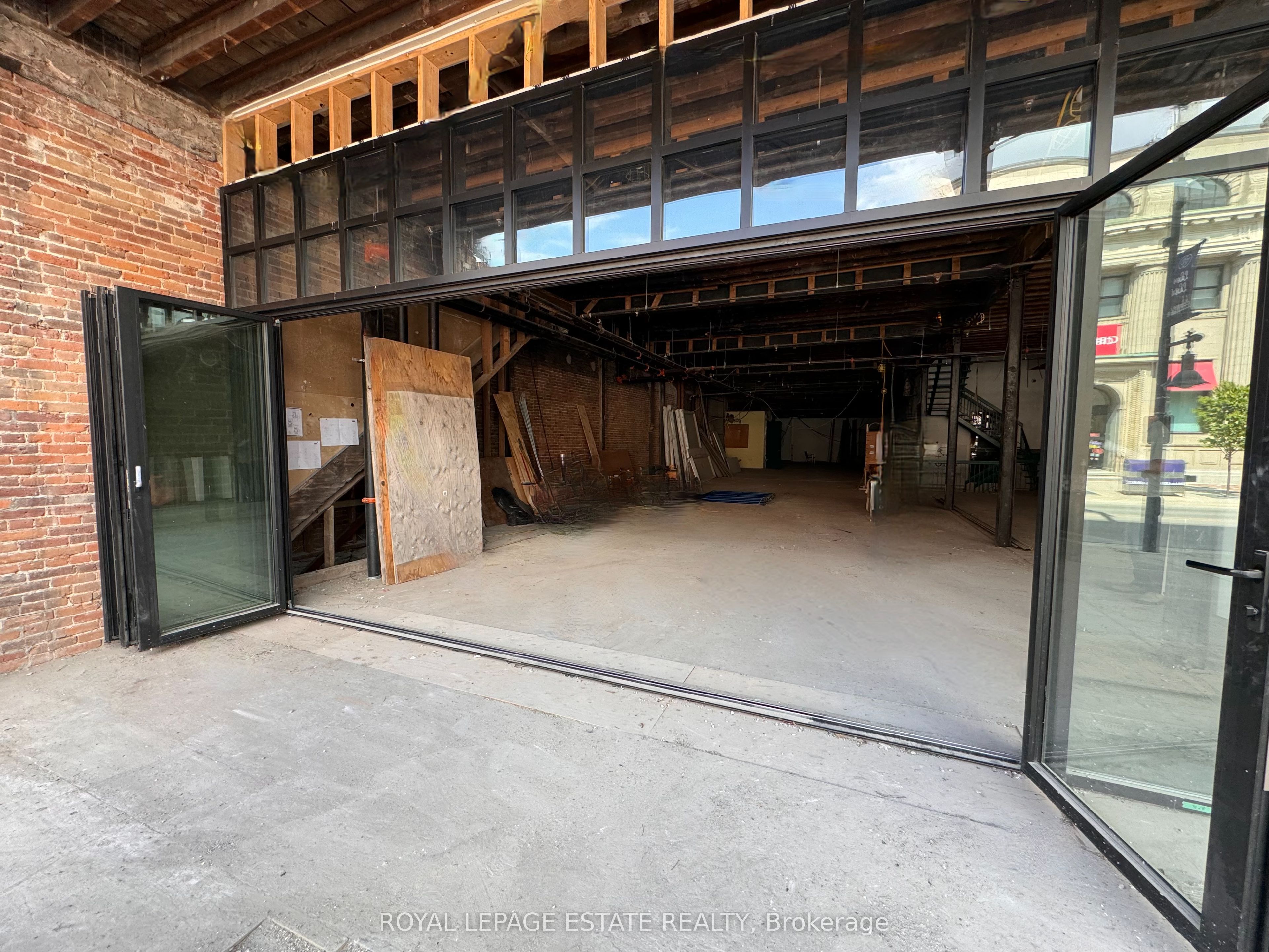 232 Front Street Property Photo 5