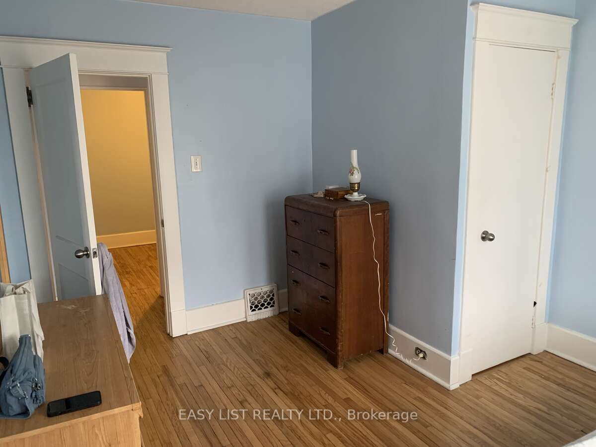 4322 Bampfield Street Property Photo 22