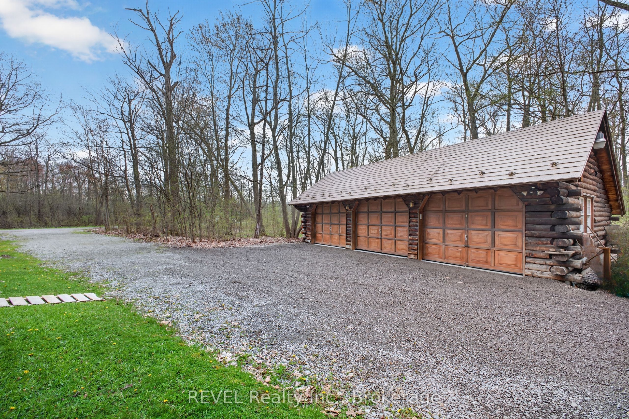 2377 Ott Road Property Photo 7