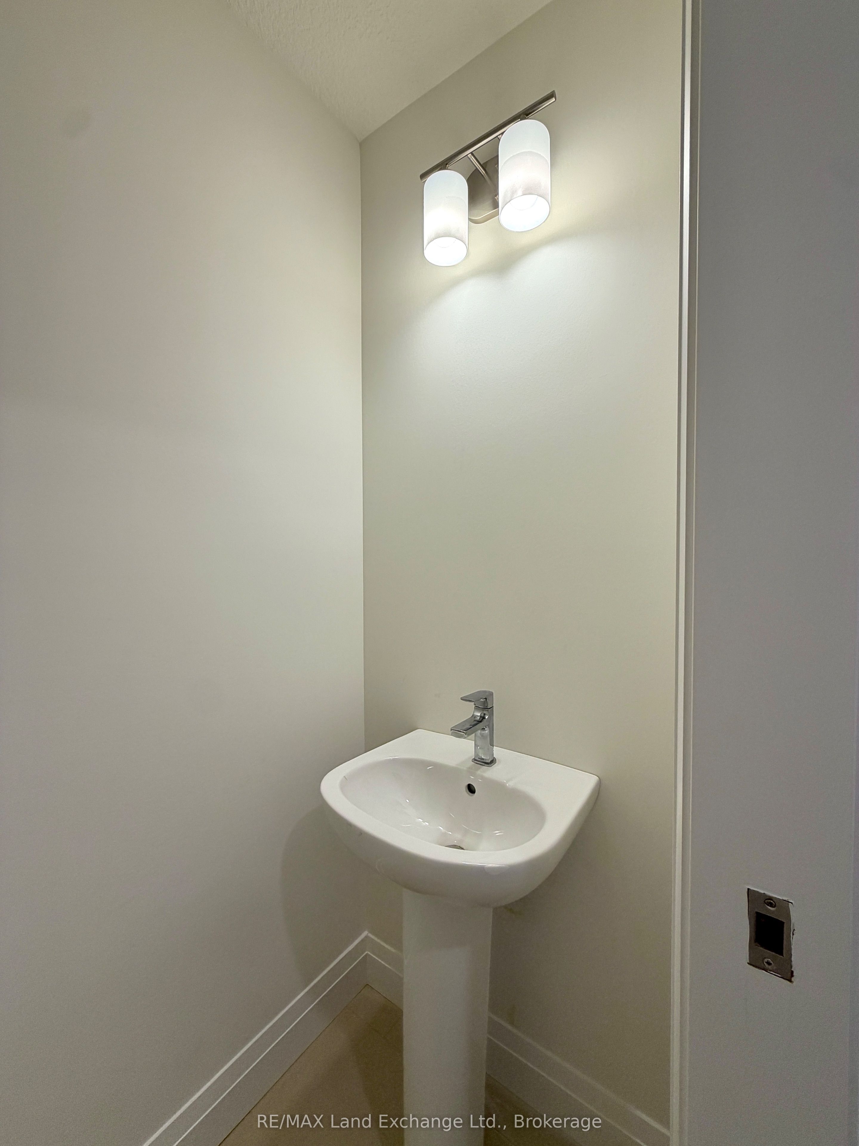615 Hilker Street Property Photo 10