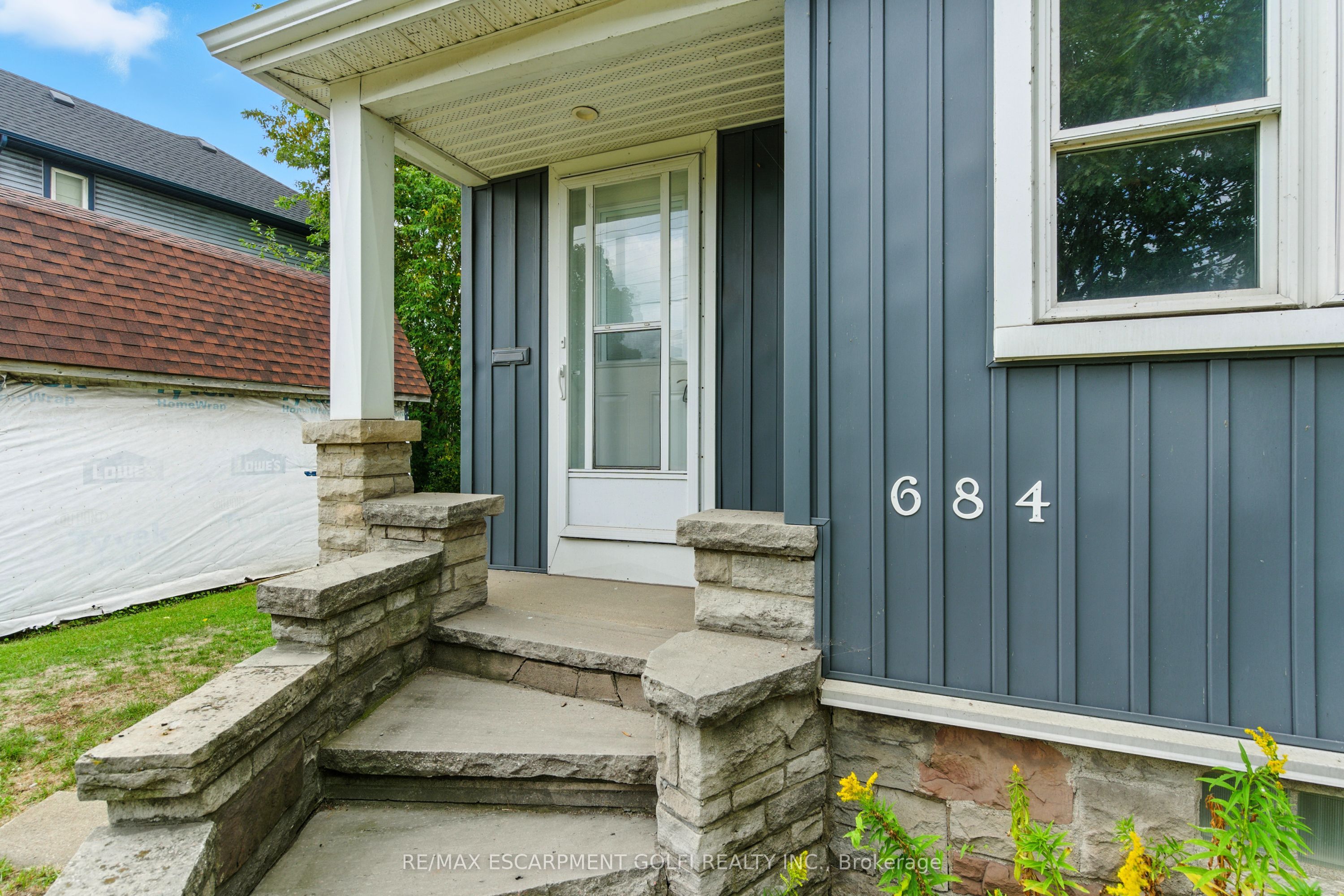 684 Beach Boulevard Property Photo 6