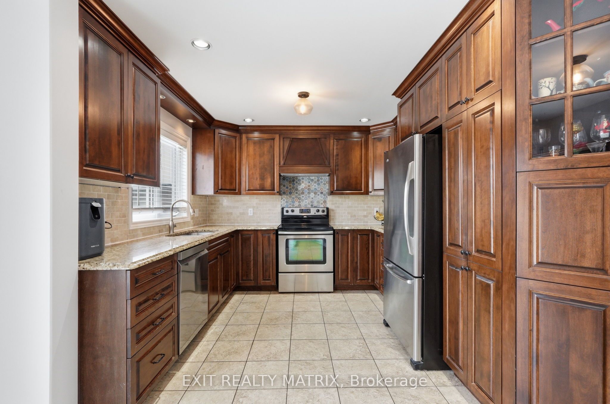 388 Quartz Avenue Property Photo 13