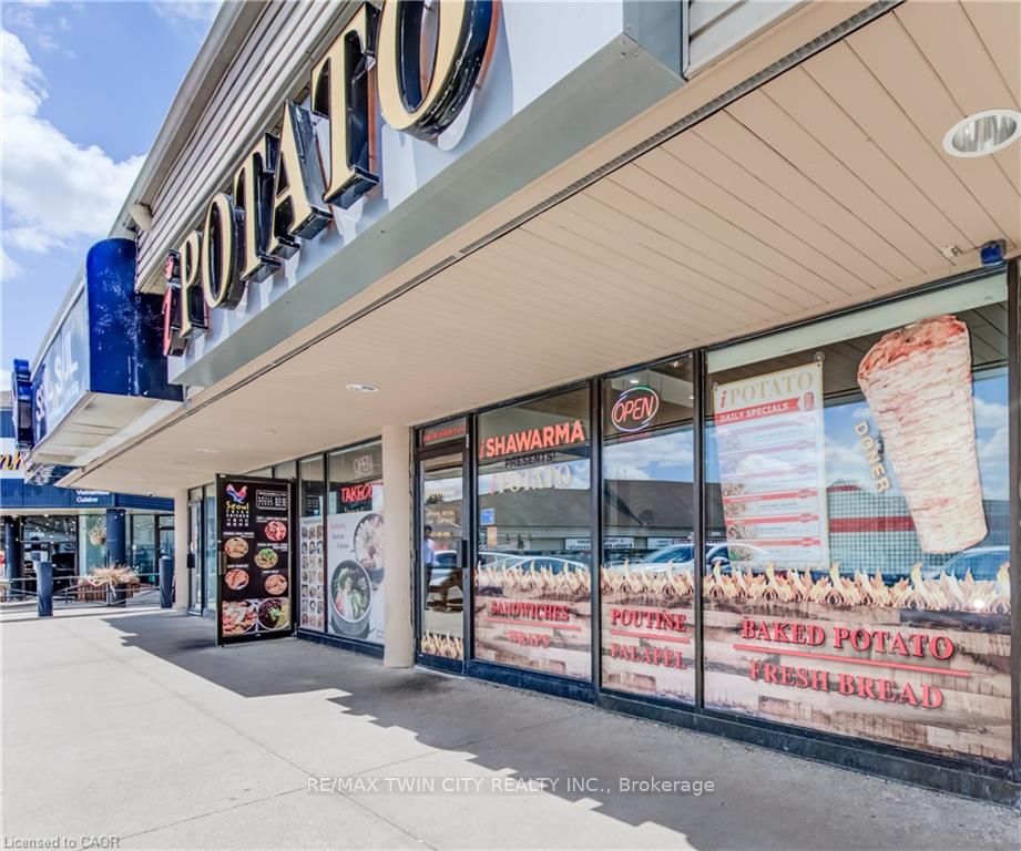170 University Avenue Property Photo 36