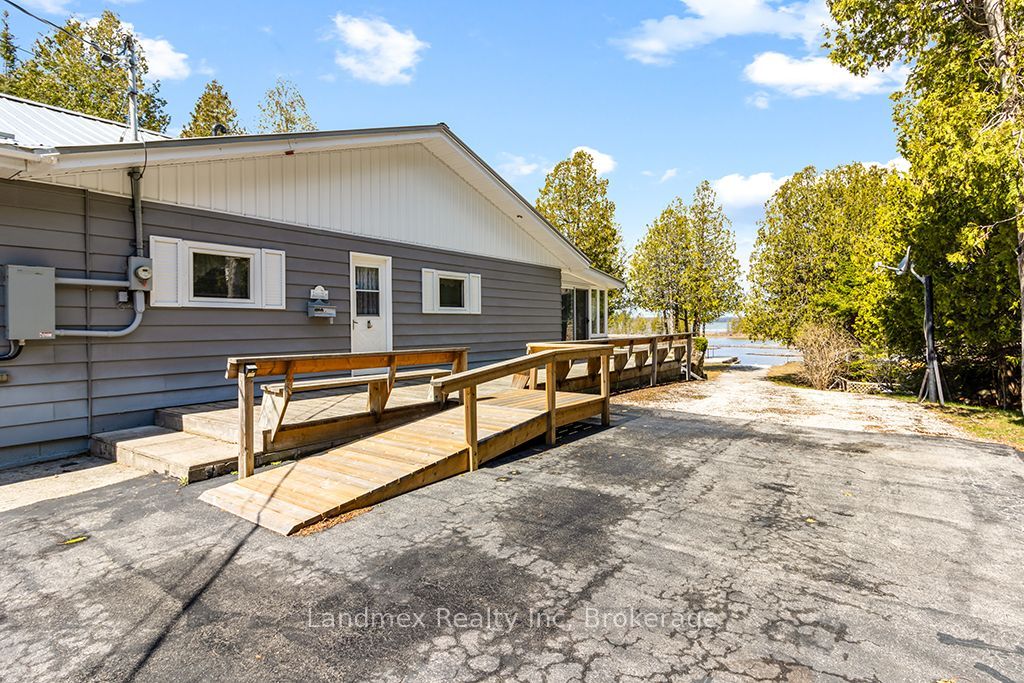 268 Dorcas Bay Road Property Photo 6