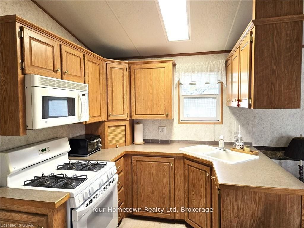 204 Beach Road Property Photo 10