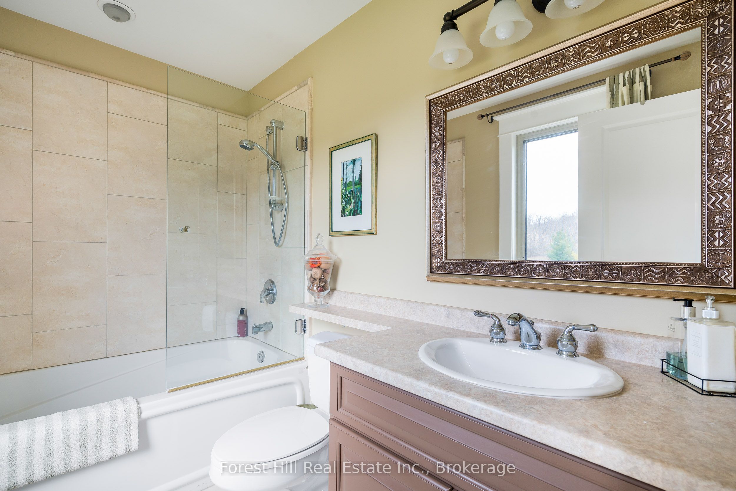 415763 10th Line Property Photo 35