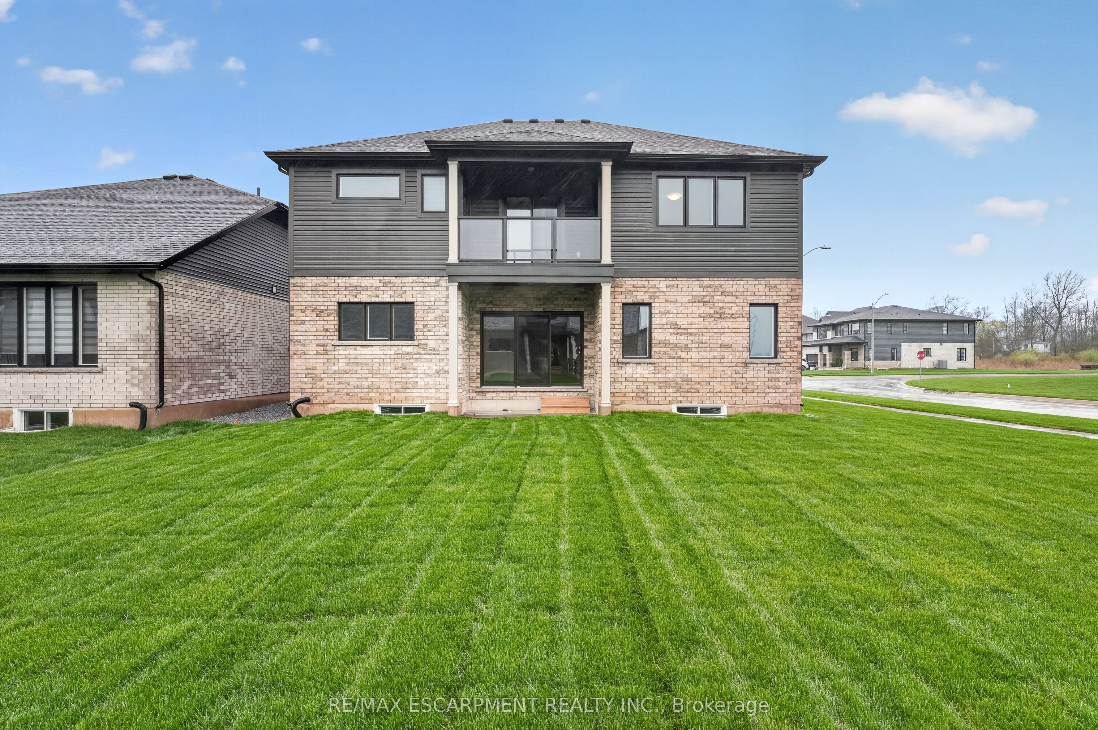 1034 Kraft Road N Property Photo 49