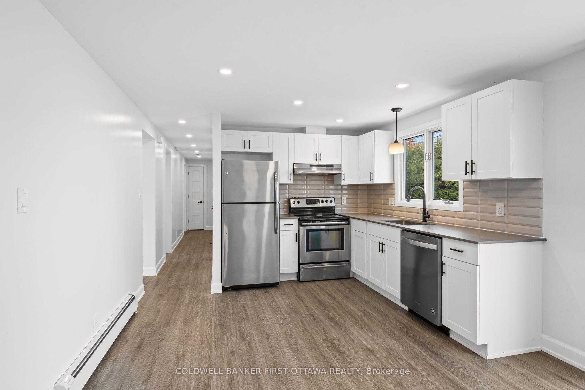 351 Amiens Street Property Photo 6