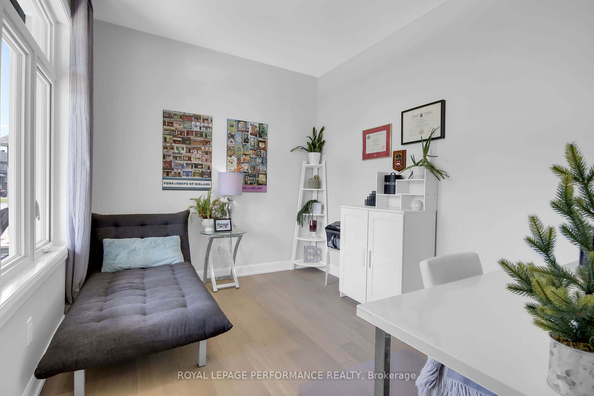643 Parkview Terrace Property Photo 12