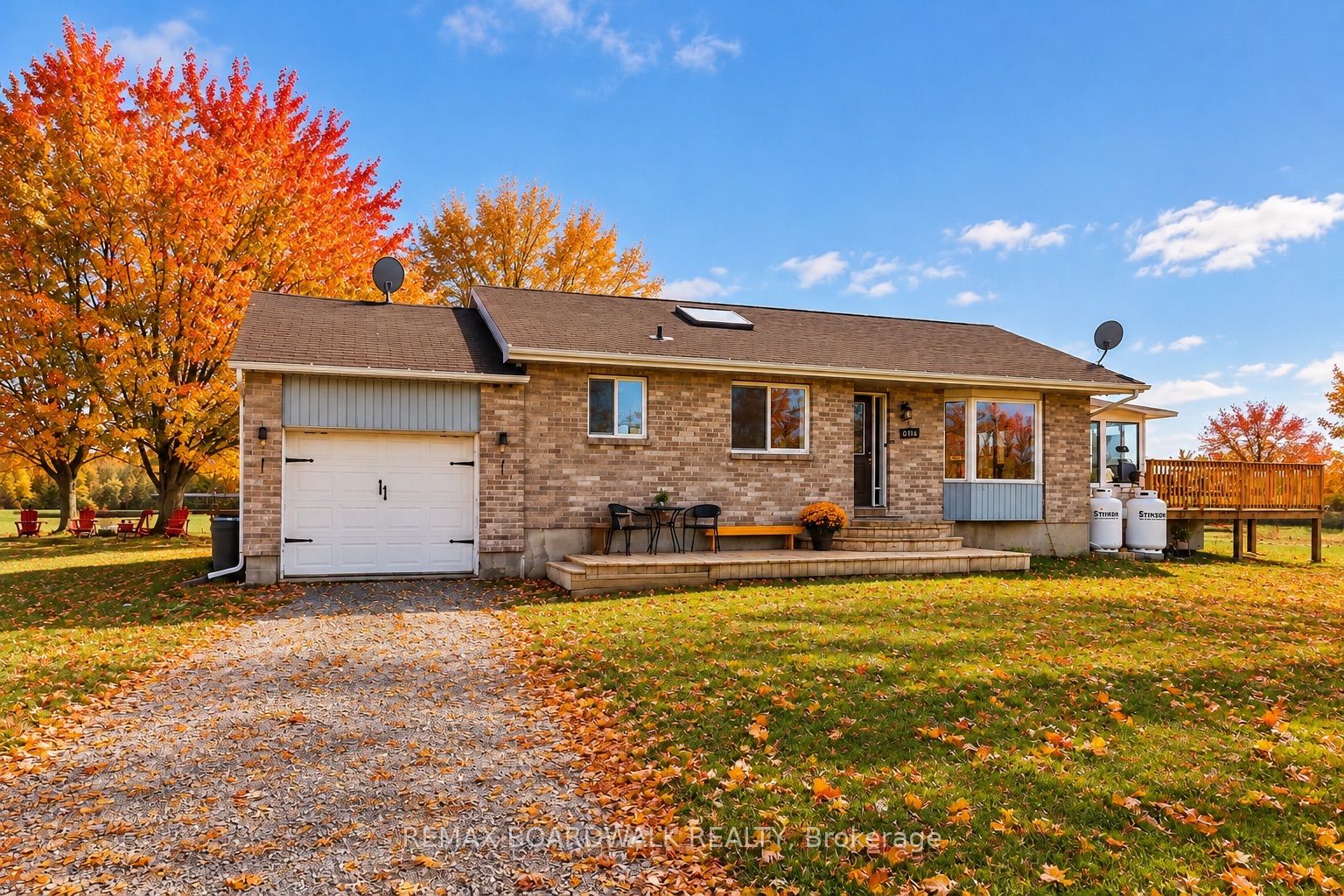 885 Townline Road Property Photo 1