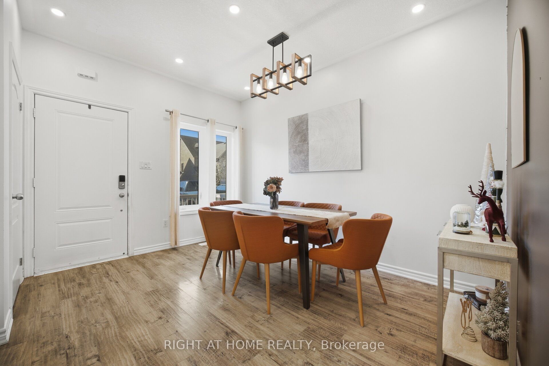 165 Berkshire Drive Property Photo 8