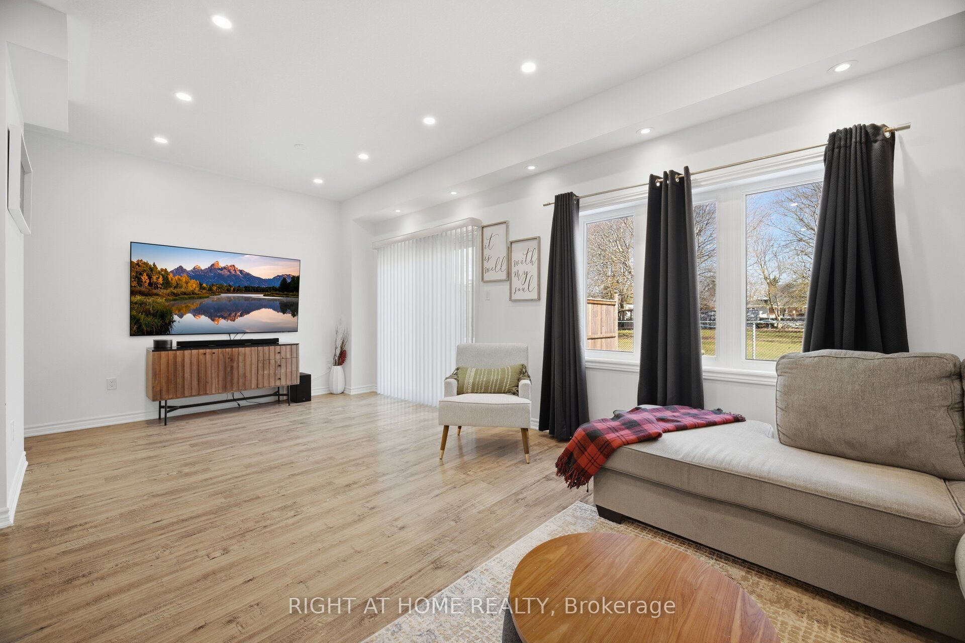 165 Berkshire Drive Property Photo 17
