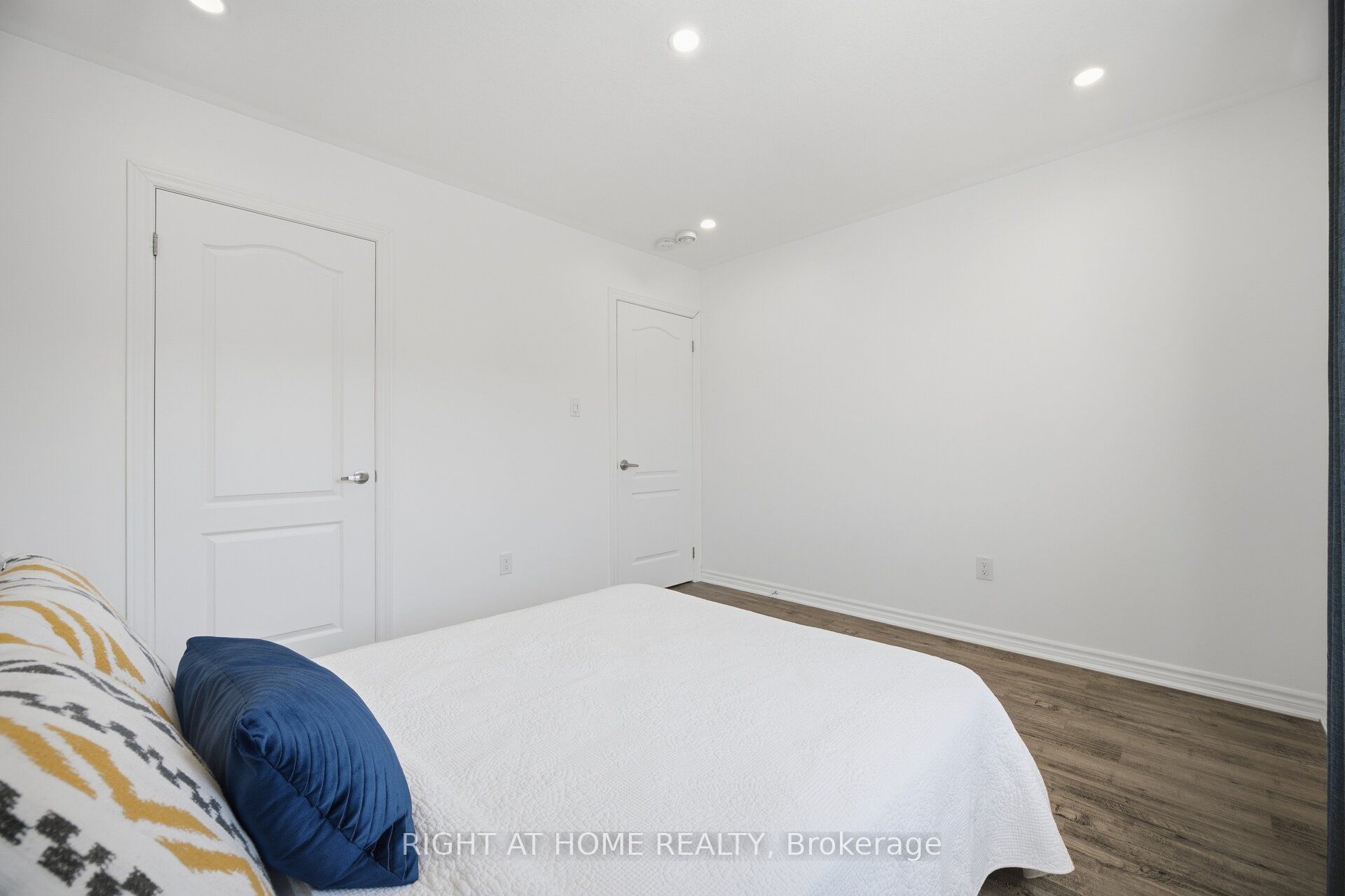 165 Berkshire Drive Property Photo 33