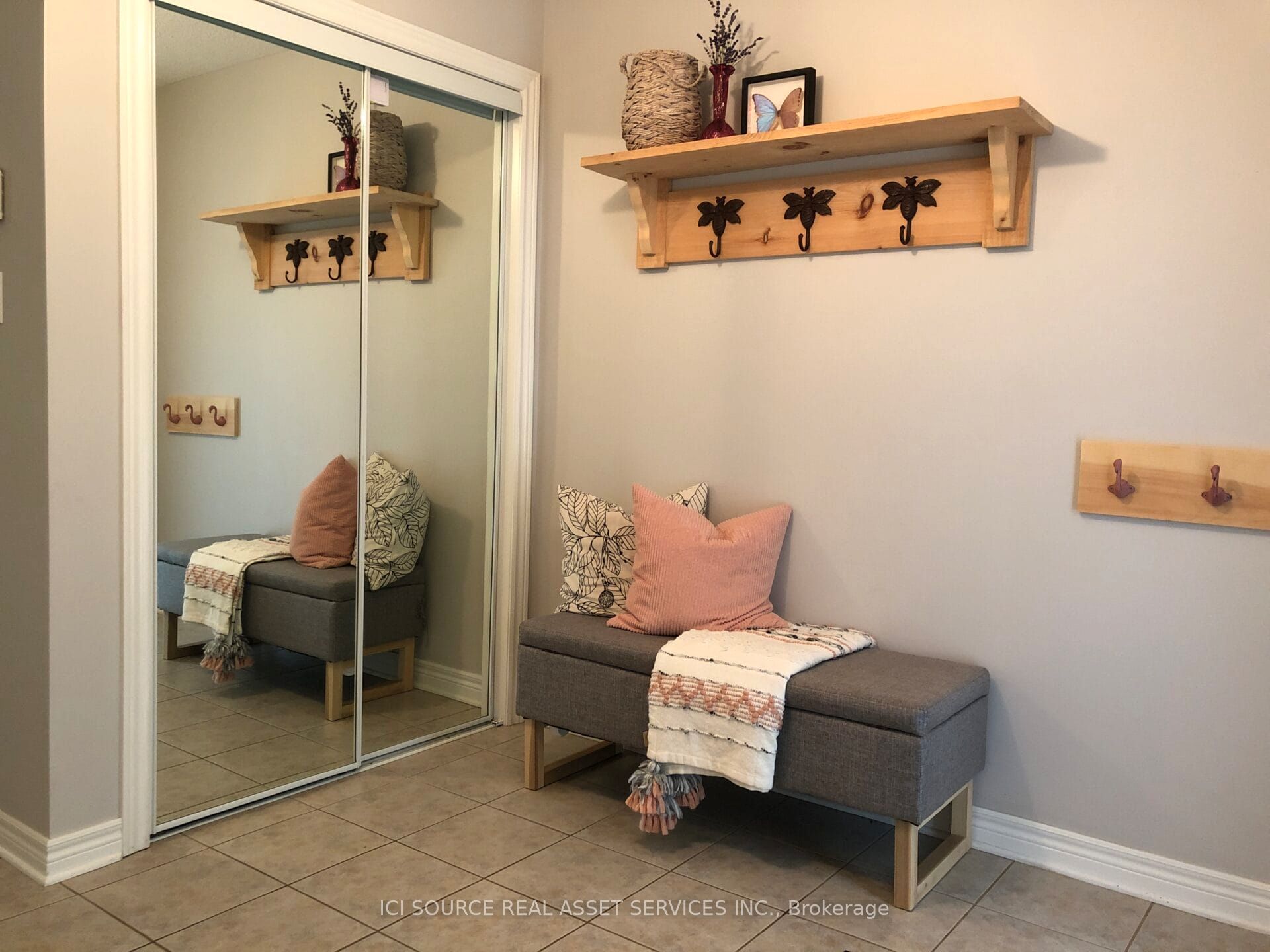 98 Summers Drive Property Photo 2