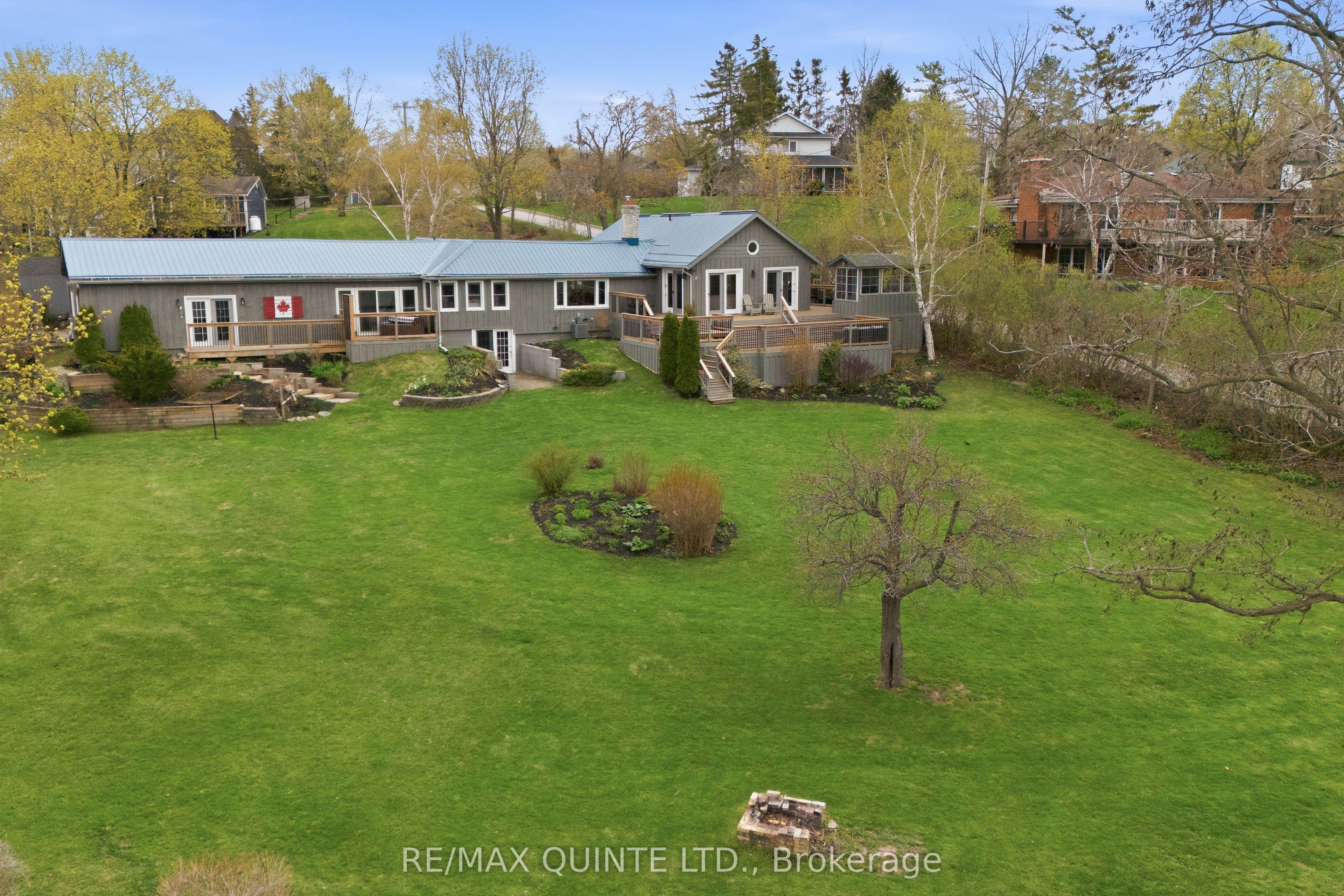 5 Hermon Lane Property Photo 4