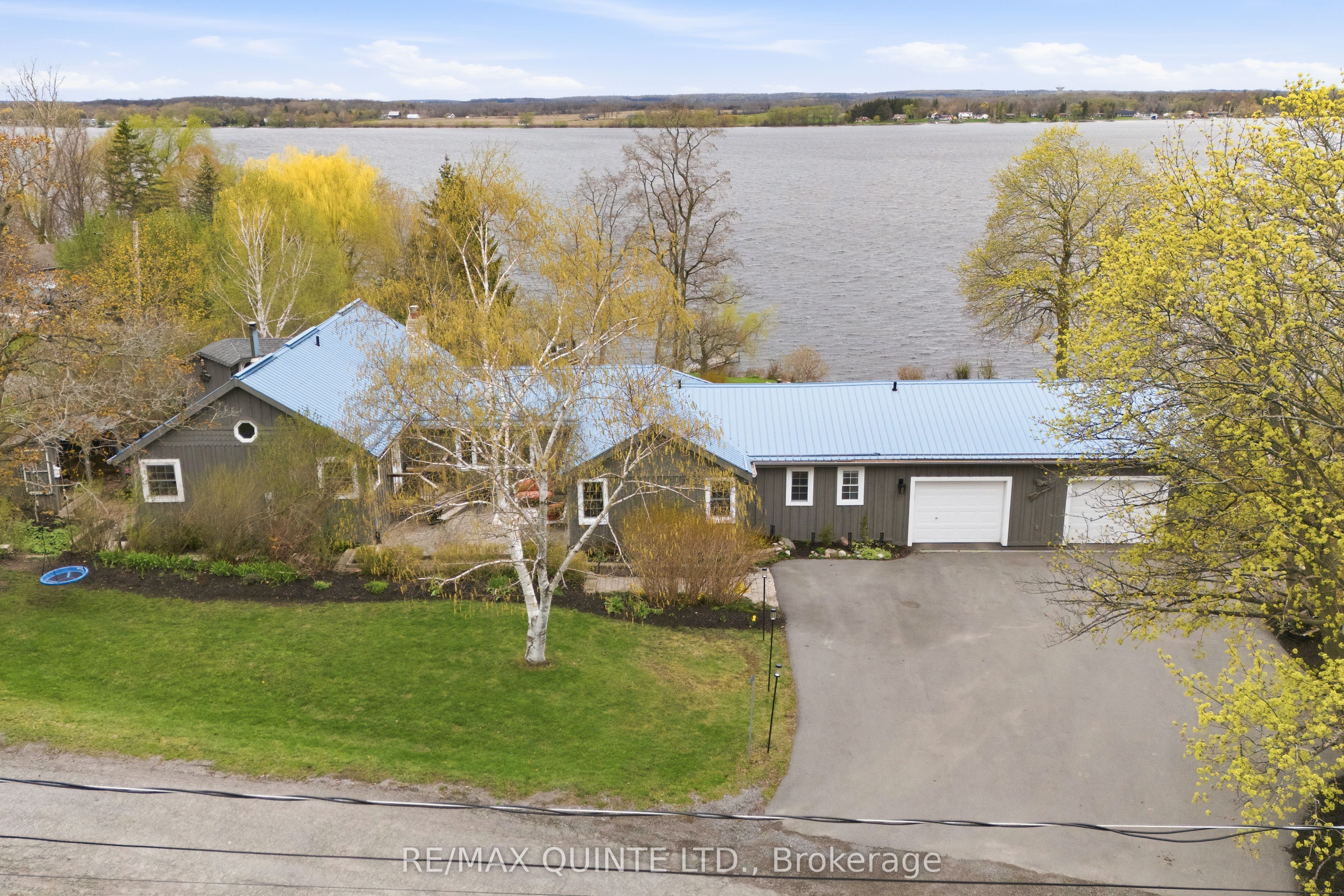5 Hermon Lane Property Photo 8