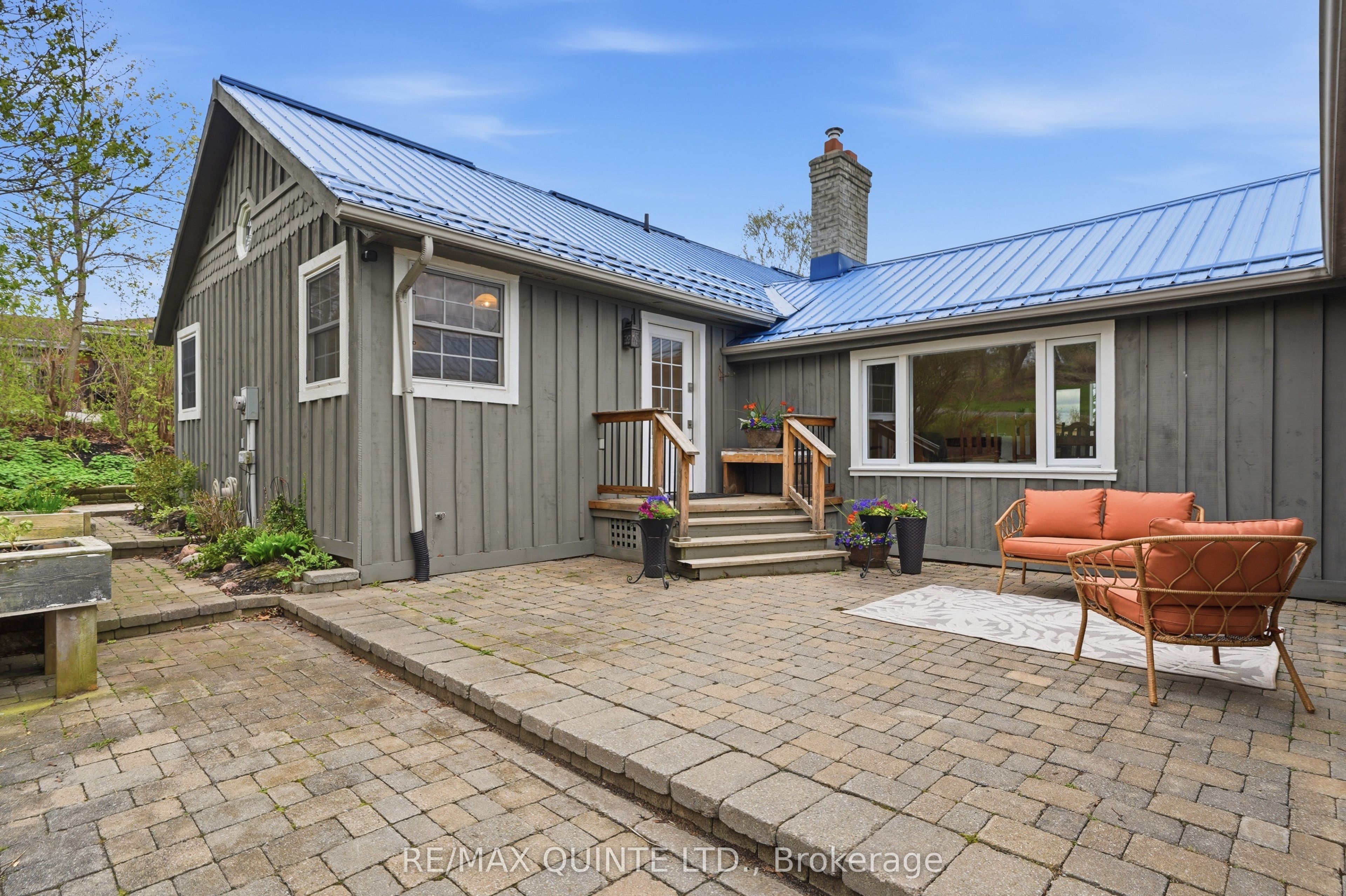 5 Hermon Lane Property Photo 9
