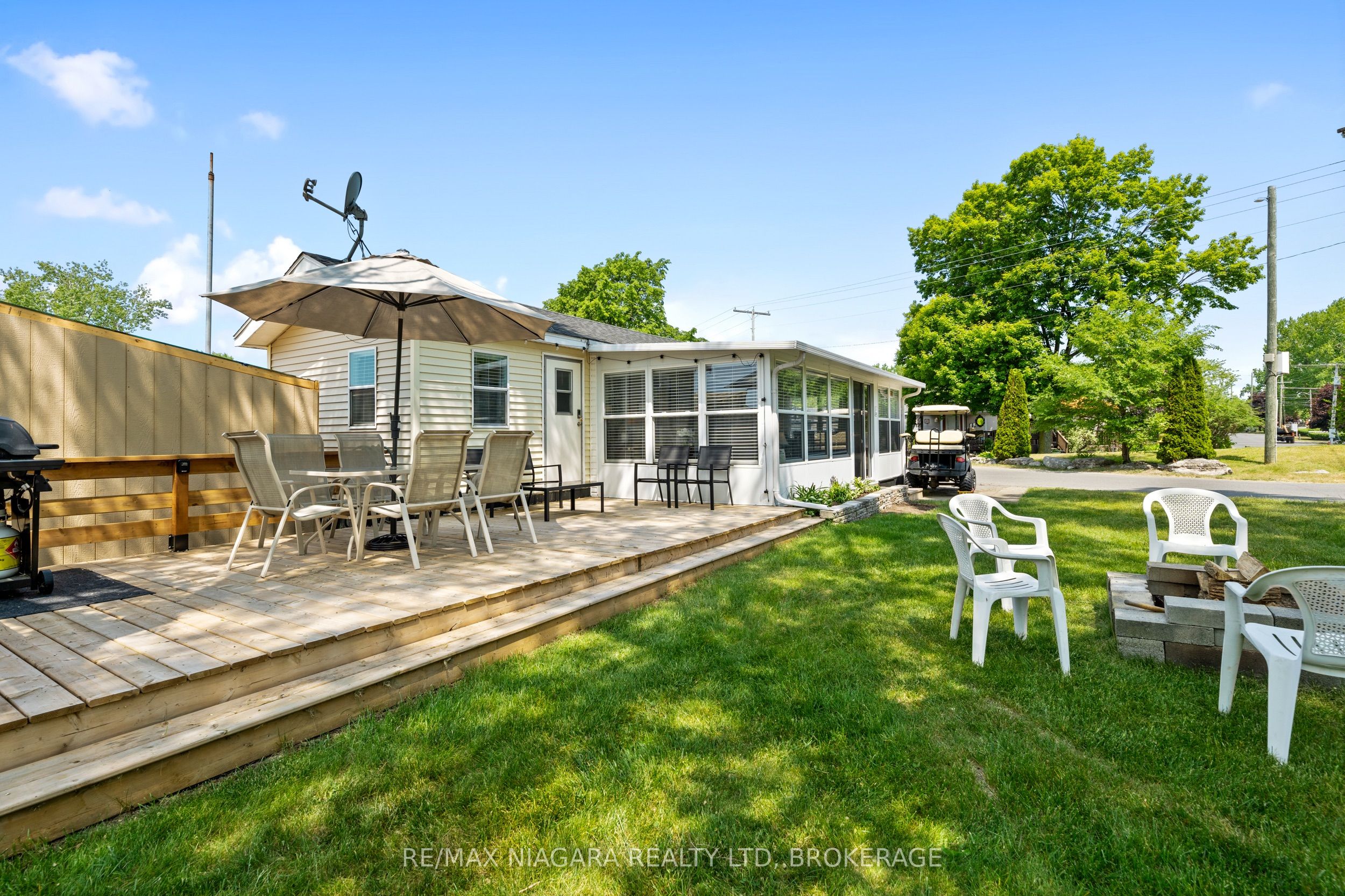 28 Mariner Crescent Property Photo 1