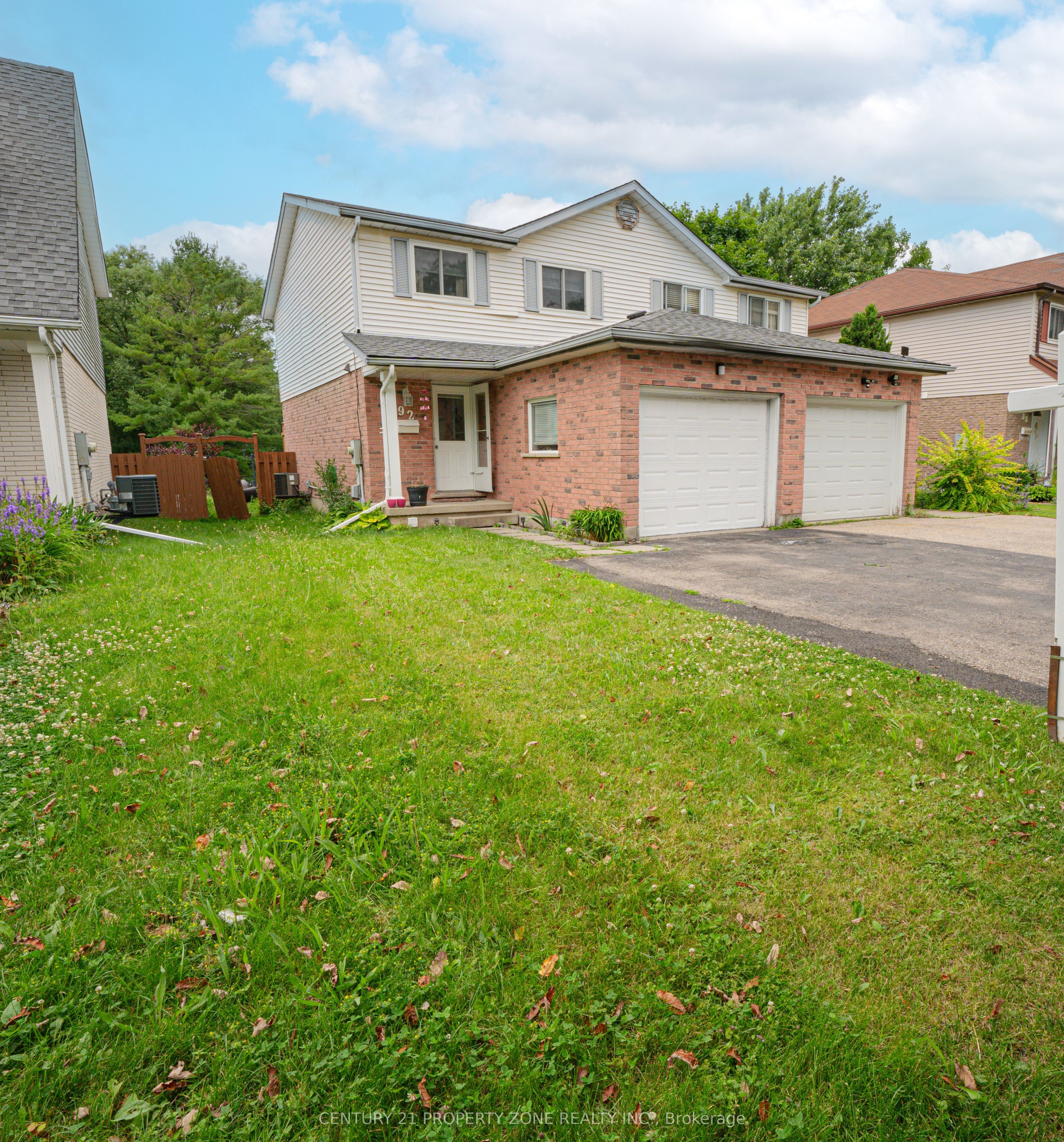 92 Highland Crescent Property Photo 2