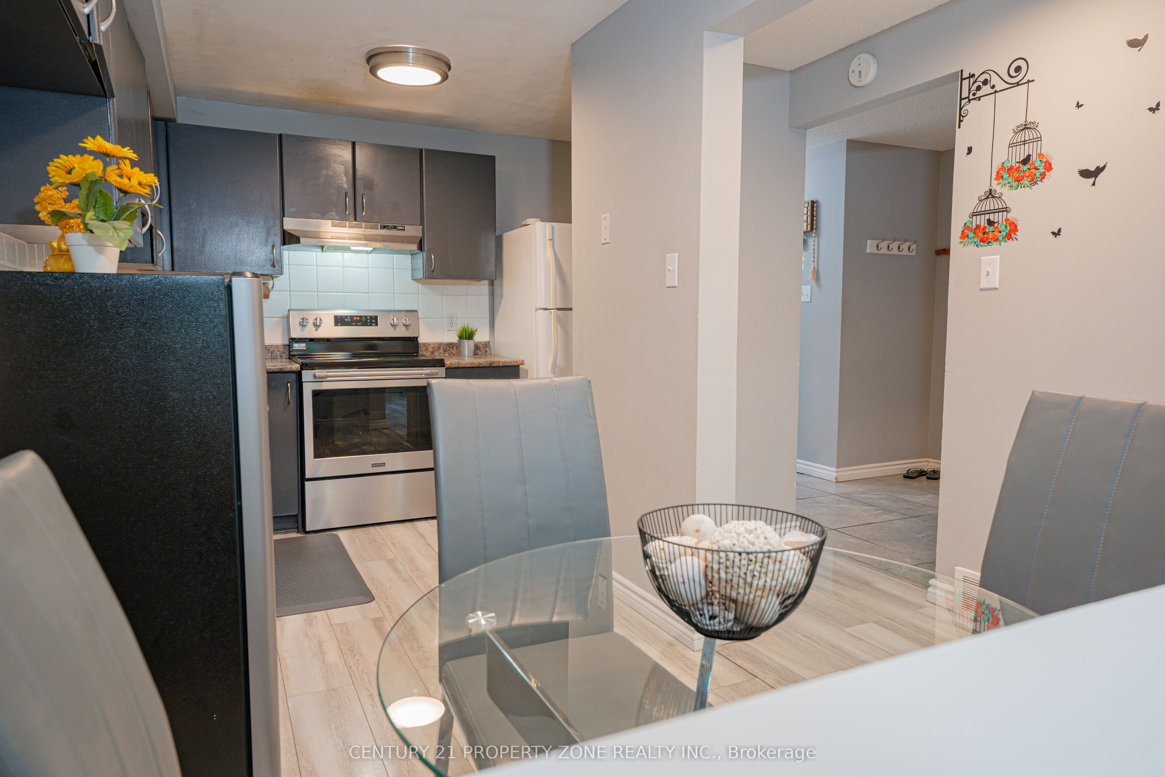 92 Highland Crescent Property Photo 8