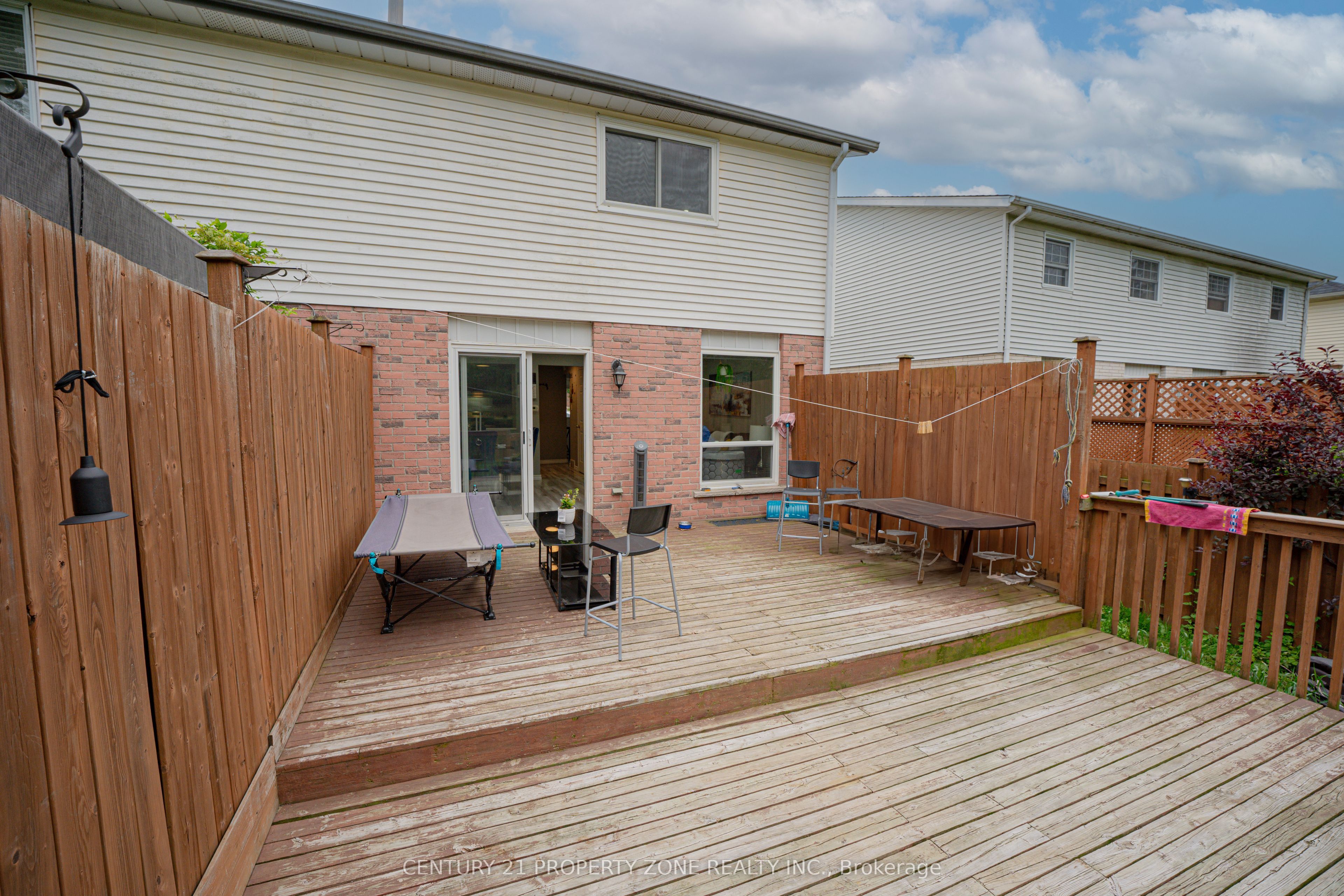 92 Highland Crescent Property Photo 23