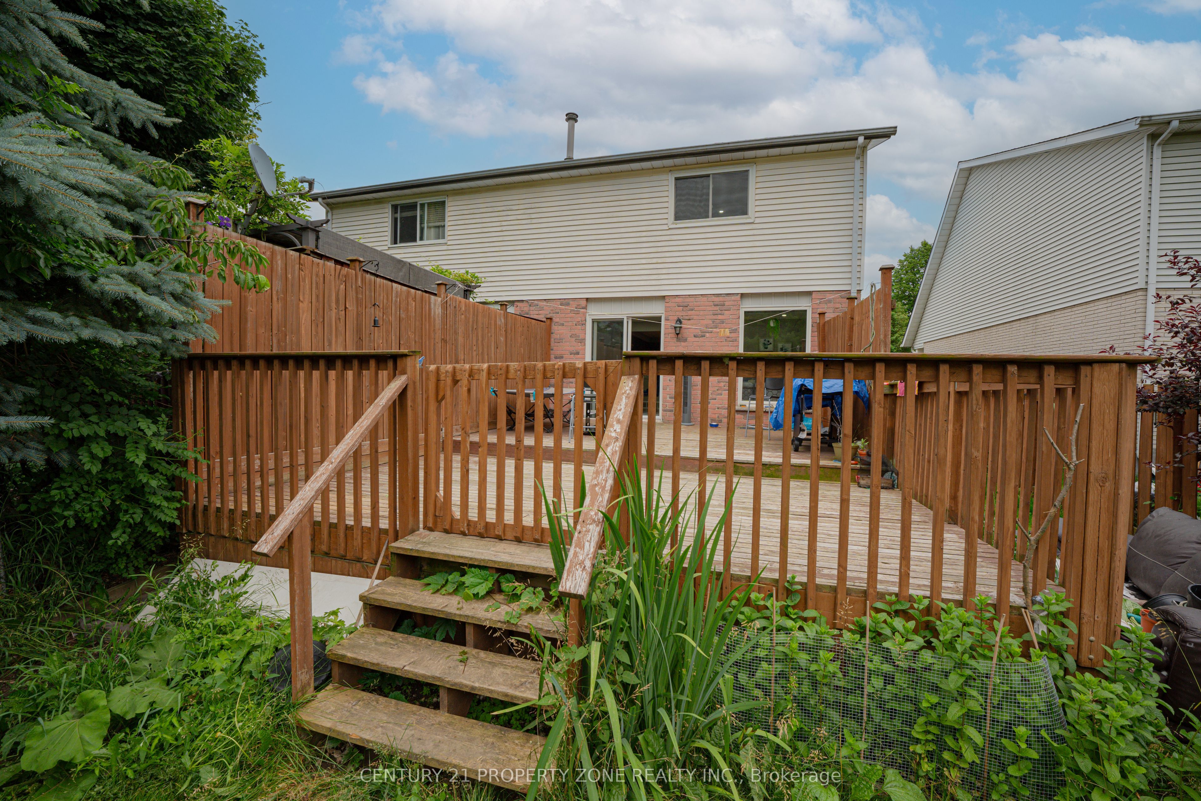 92 Highland Crescent Property Photo 25