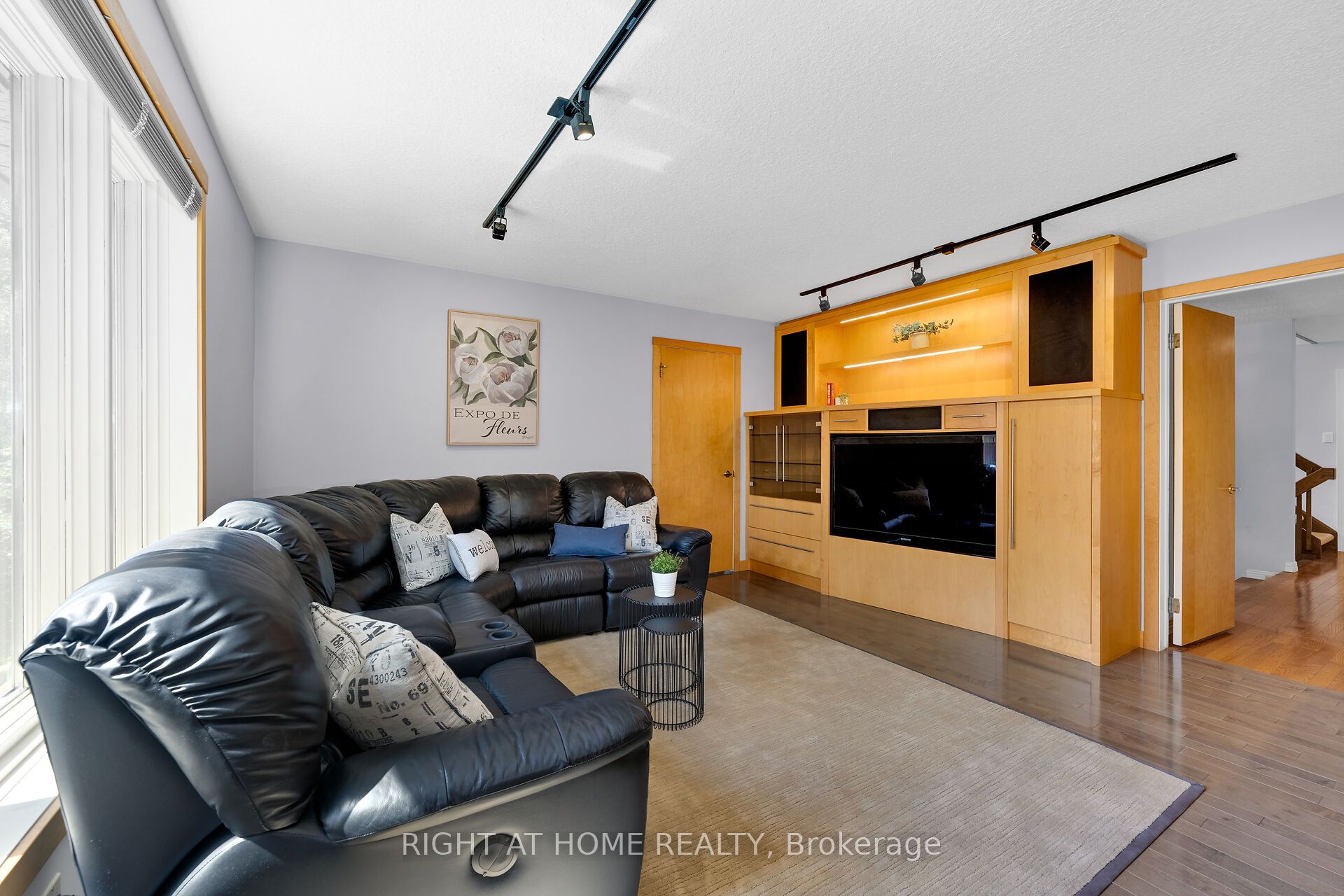 33 Walnut Drive Property Photo 13