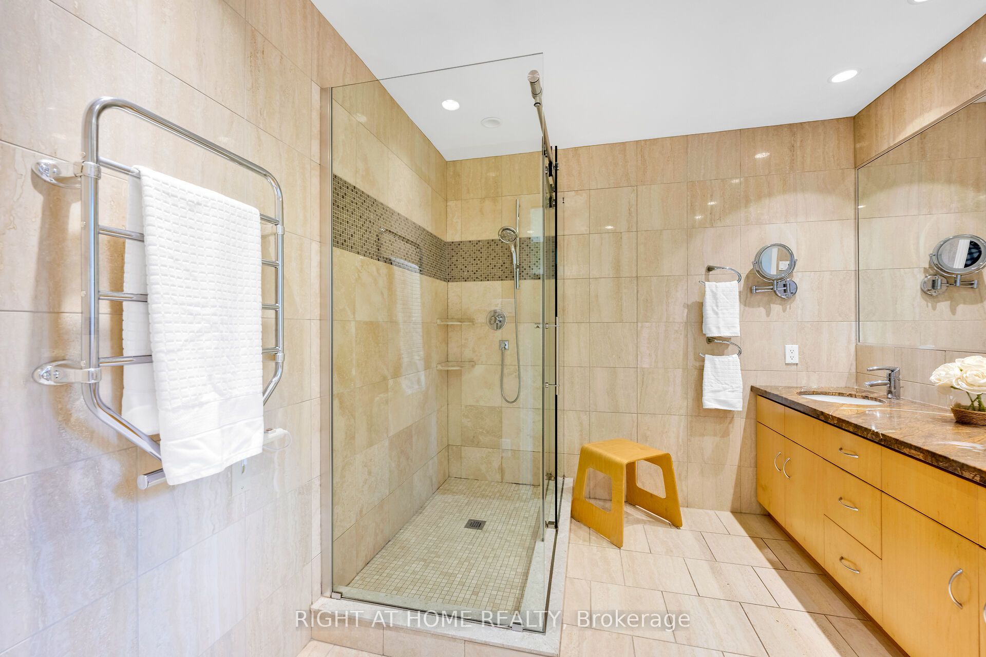 33 Walnut Drive Property Photo 23
