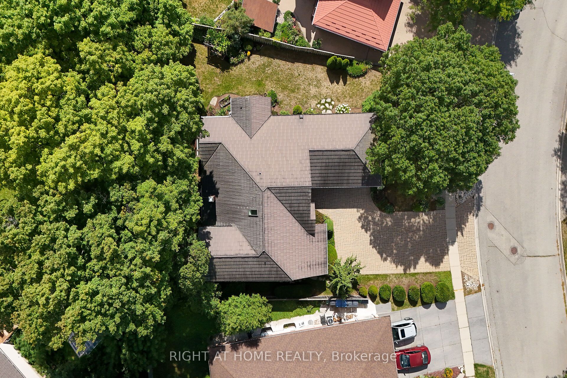 33 Walnut Drive Property Photo 37