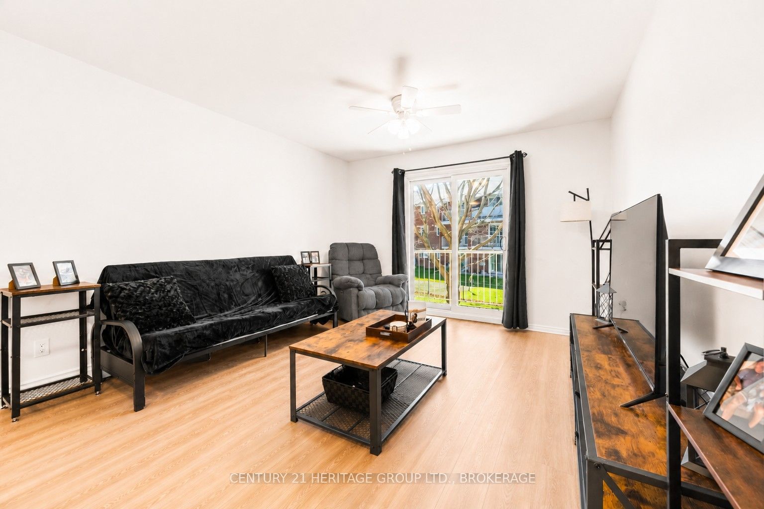 573 Armstrong Road 203 Property Photo 10
