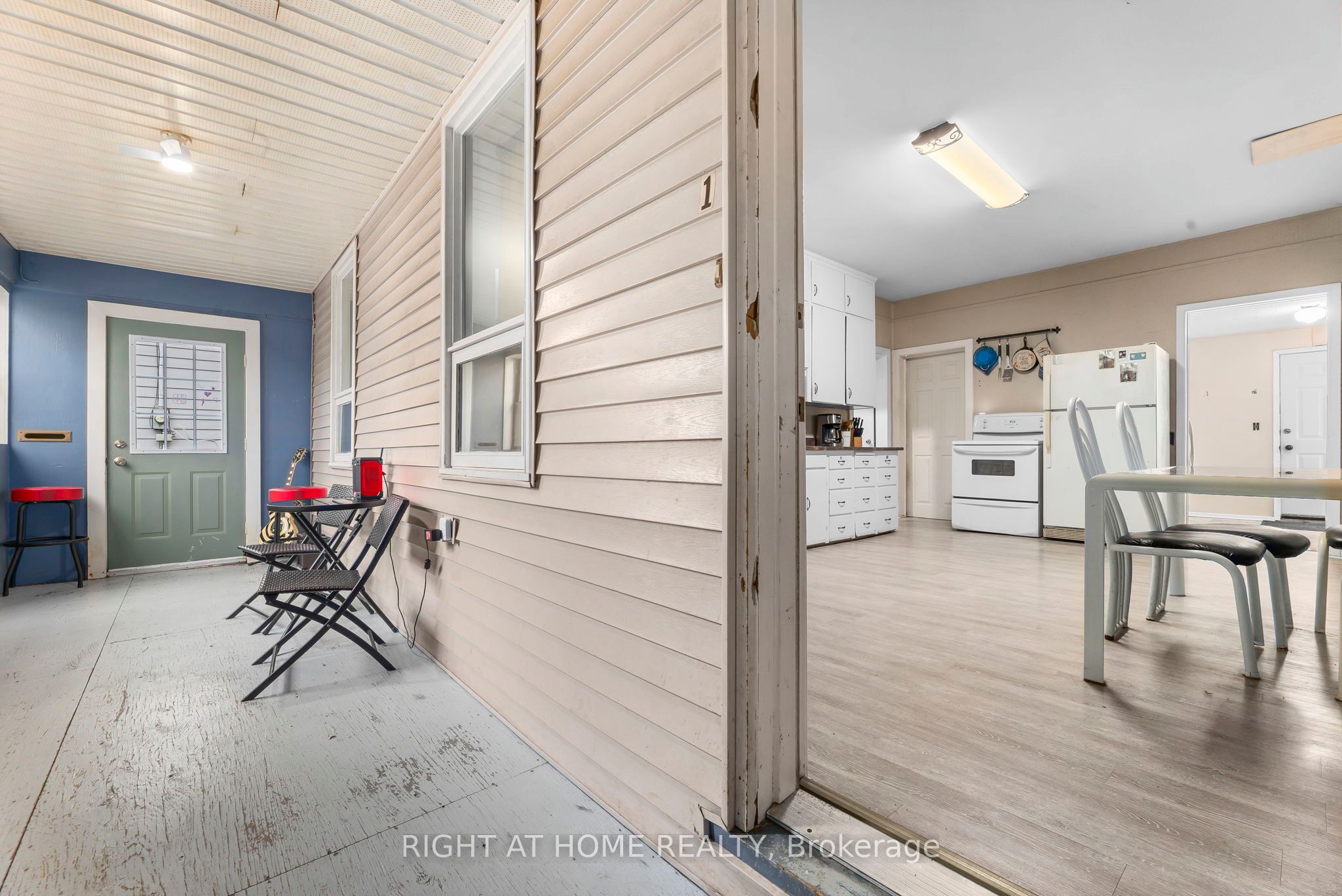 105 Gibson Street Property Photo 6