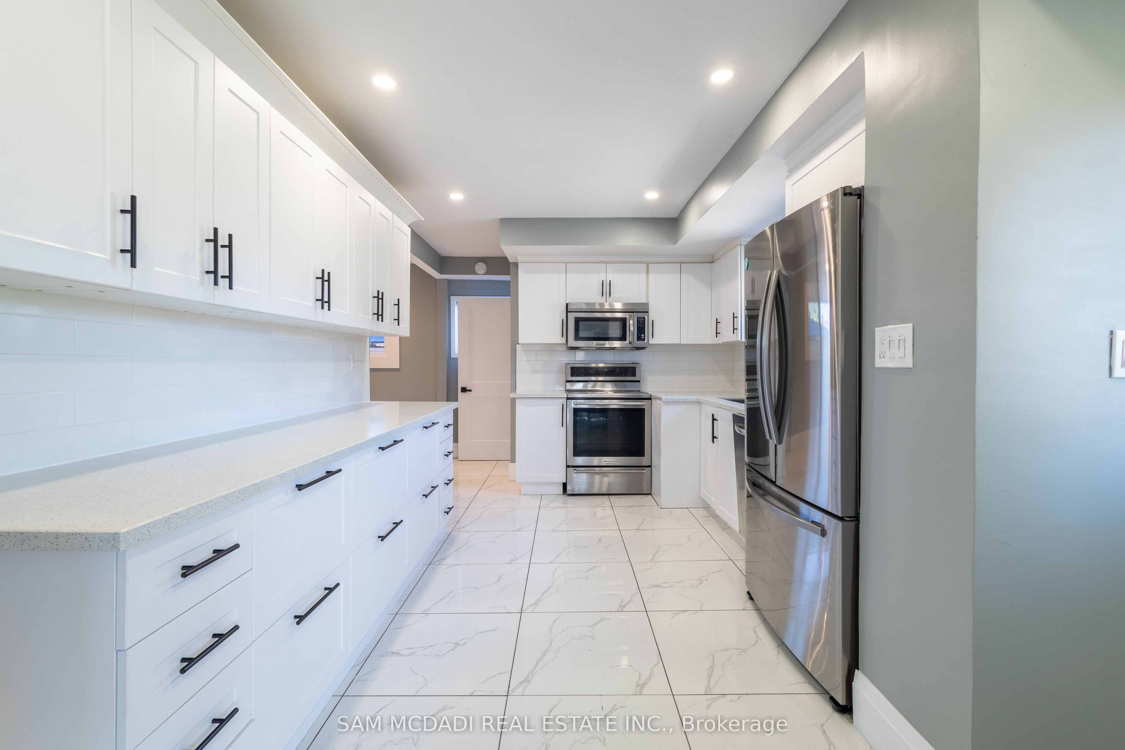 55 Allan Avenue Property Photo 6