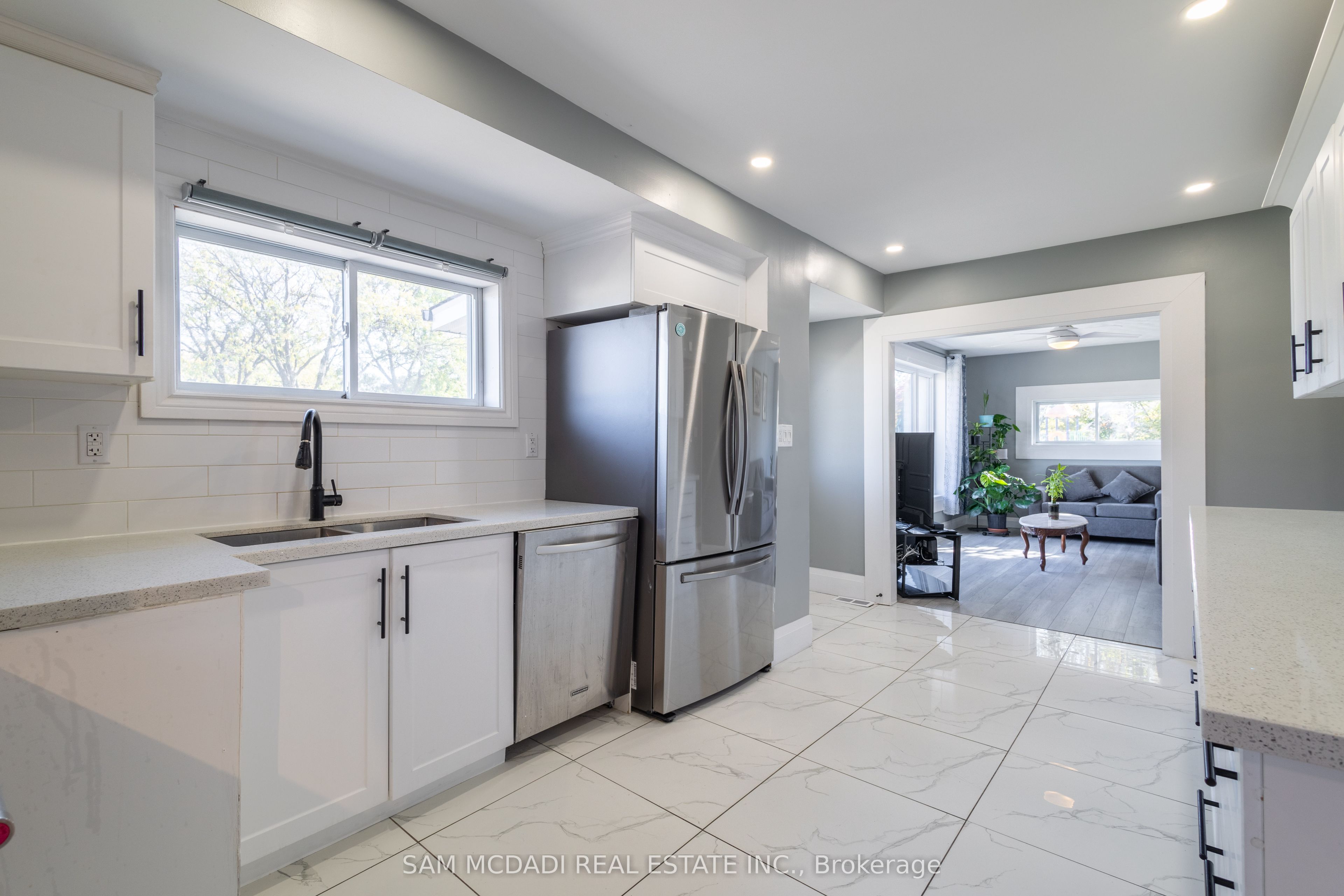 55 Allan Avenue Property Photo 9