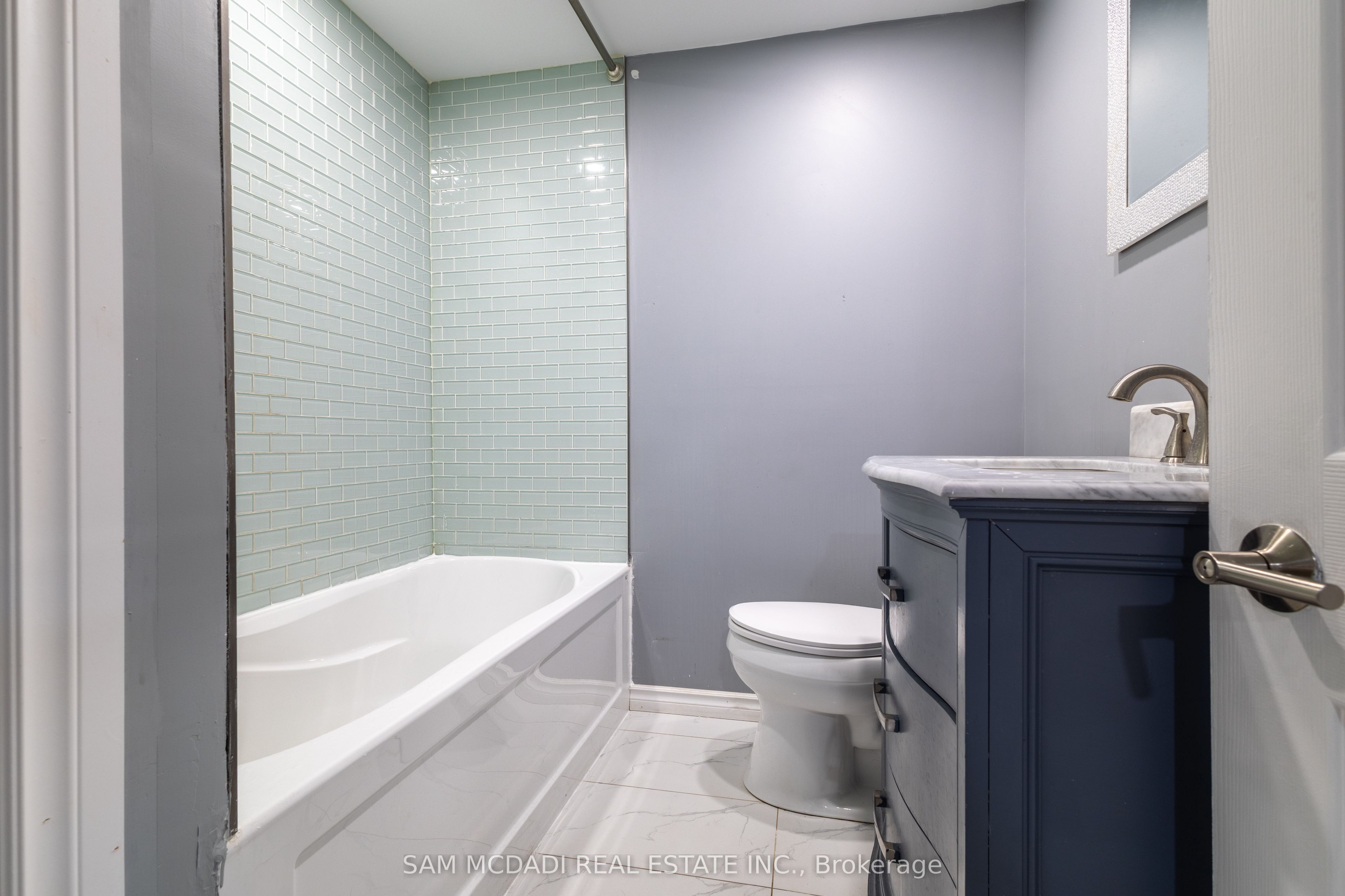 55 Allan Avenue Property Photo 28