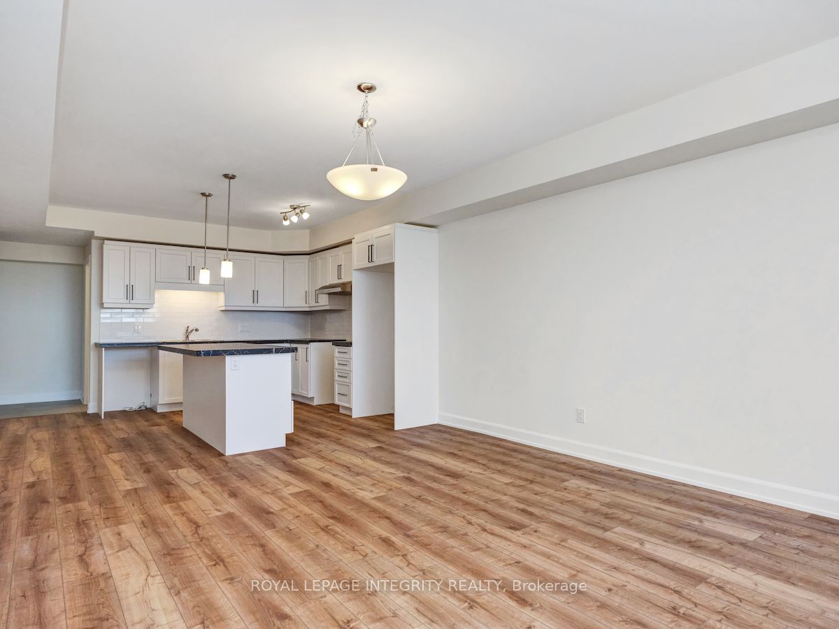 906 Chablis Crescent A Property Photo 5