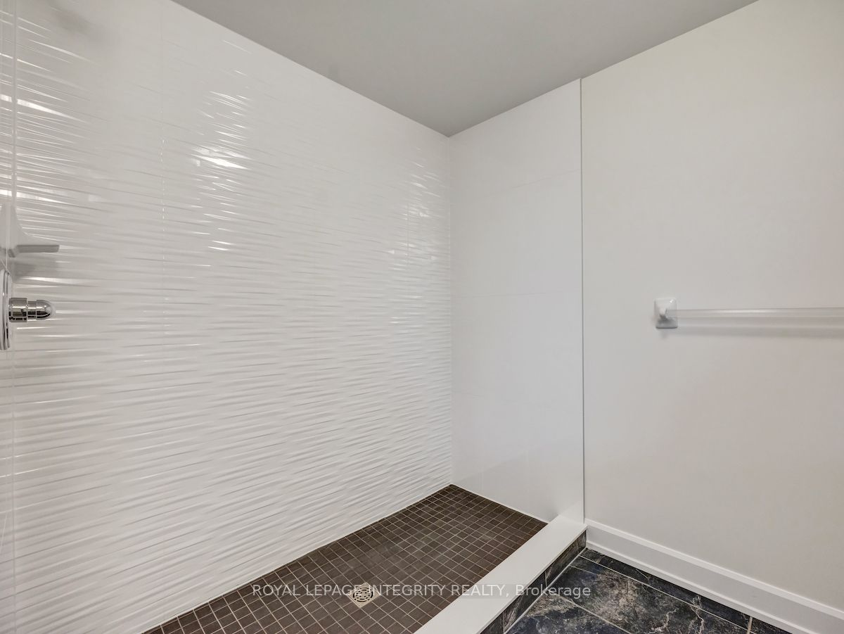 906 Chablis Crescent A Property Photo 10