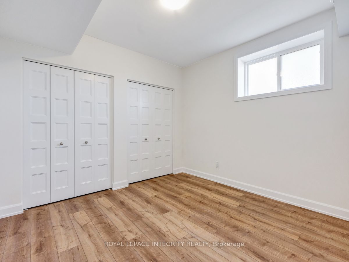 906 Chablis Crescent A Property Photo 11