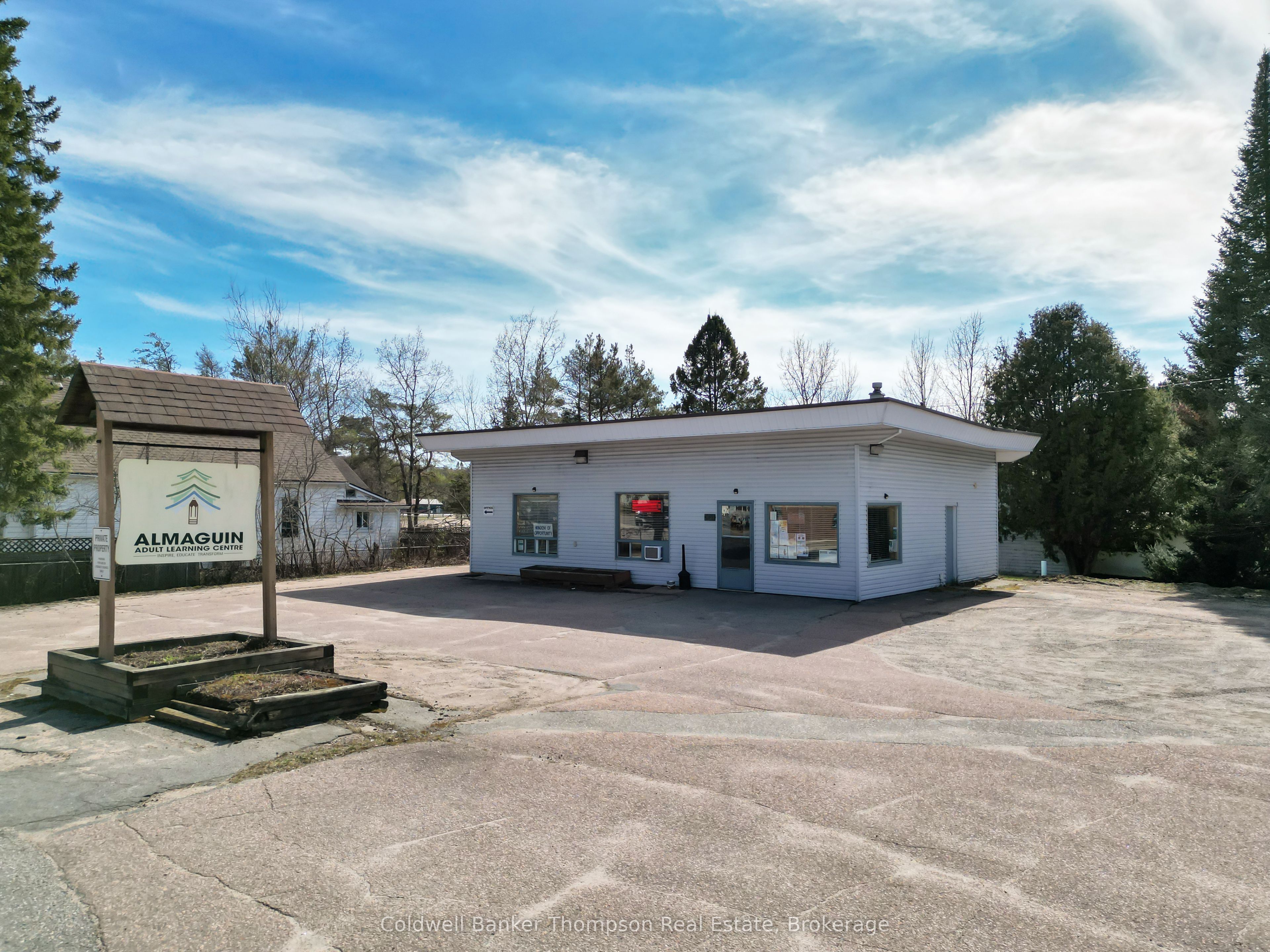324 Highway 124 Property Photo 1