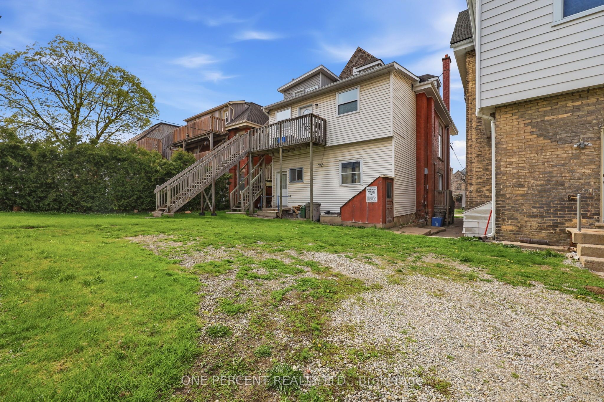 305 Central Avenue Property Photo 2