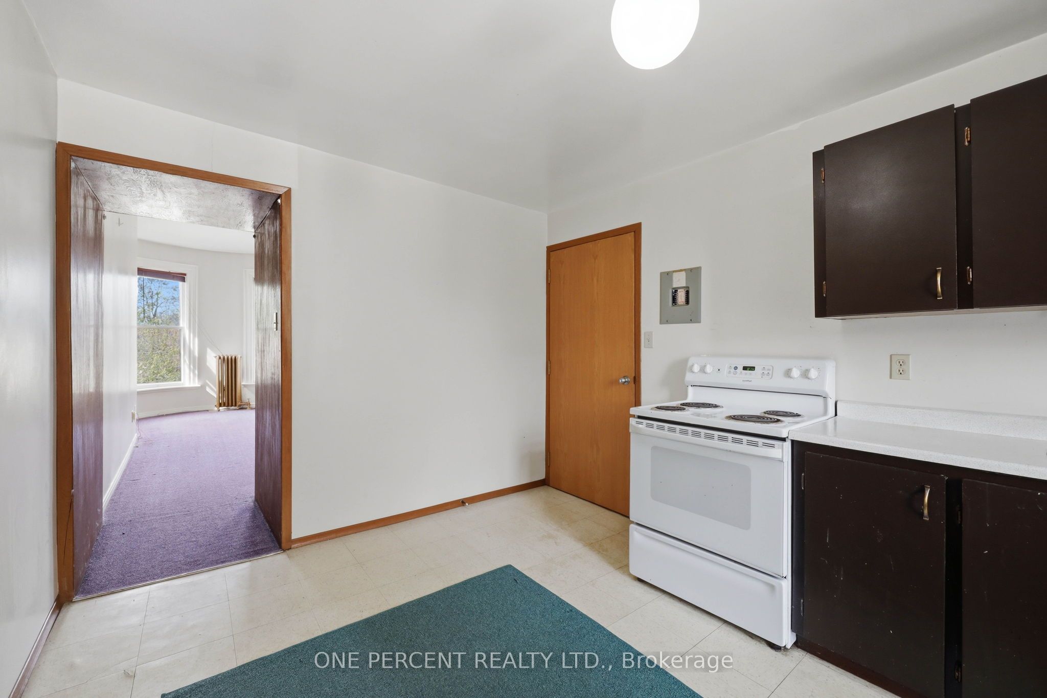 305 Central Avenue Property Photo 8