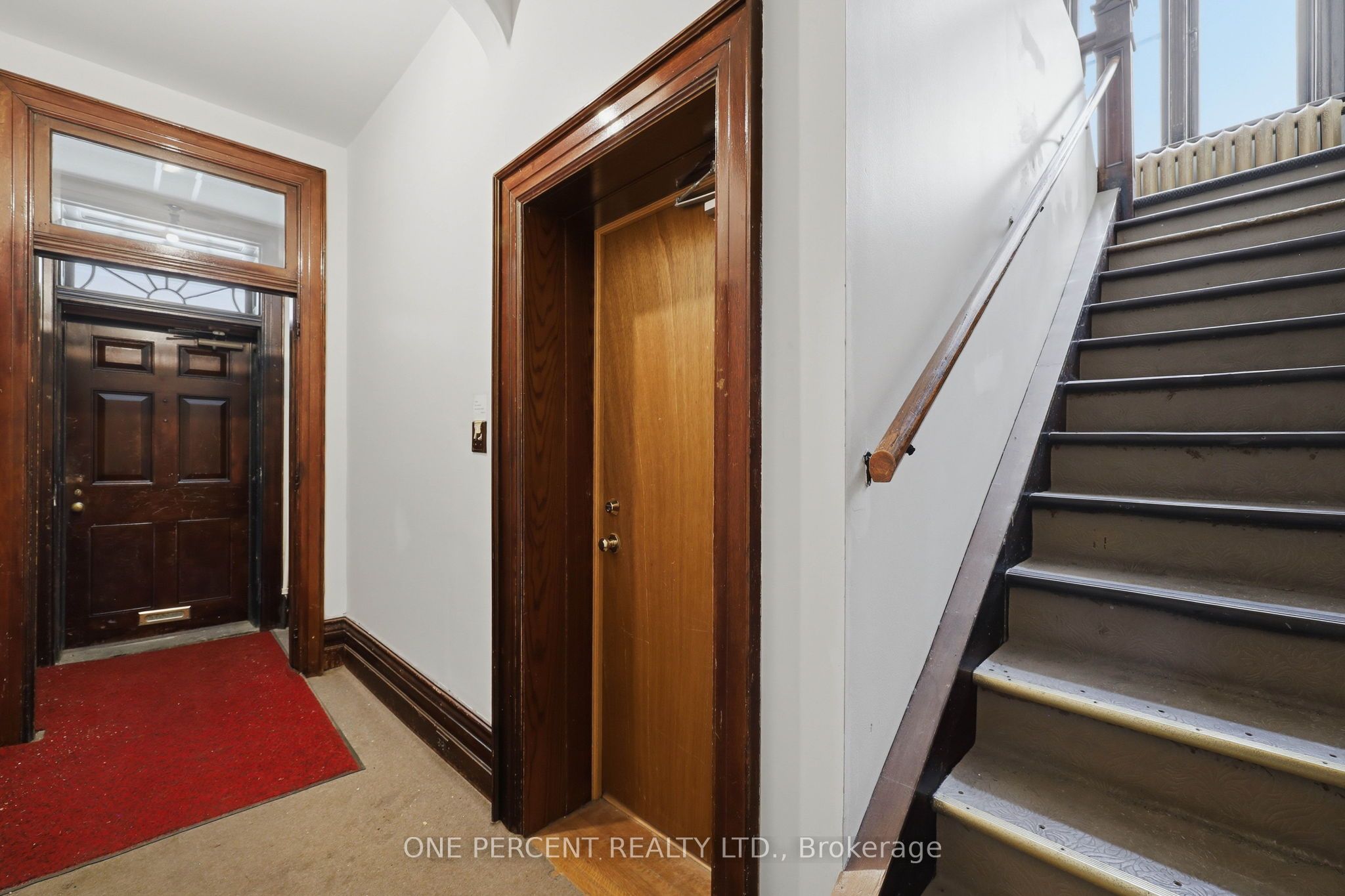 305 Central Avenue Property Photo 14