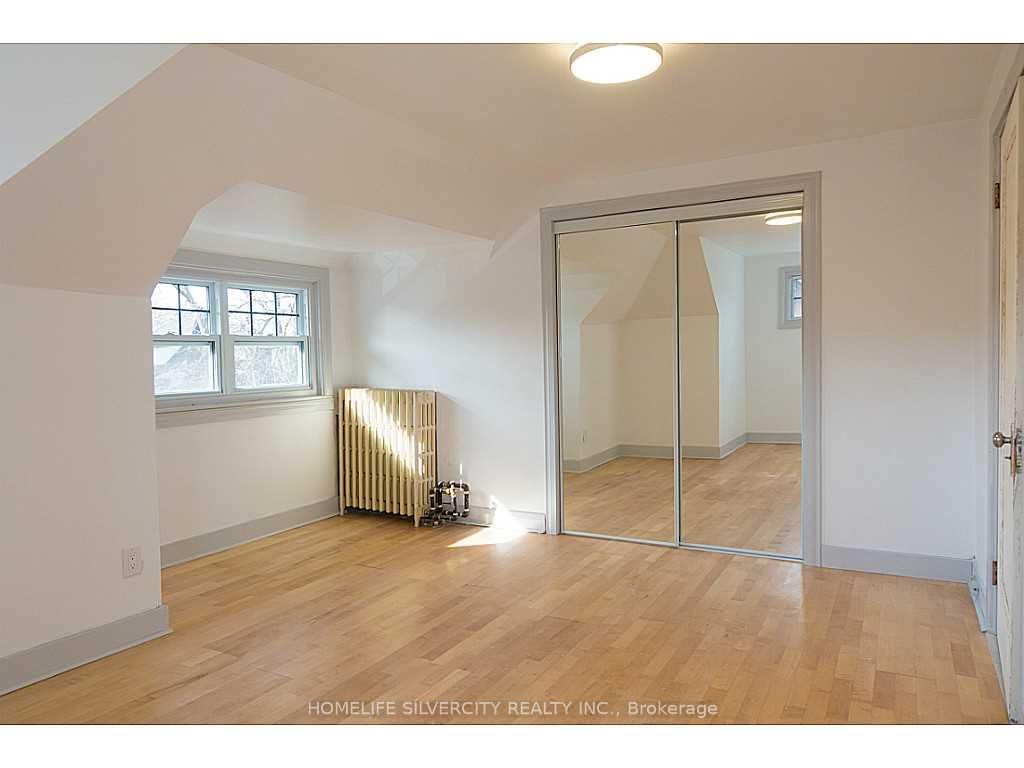 147 Holton Avenue S Property Photo 10