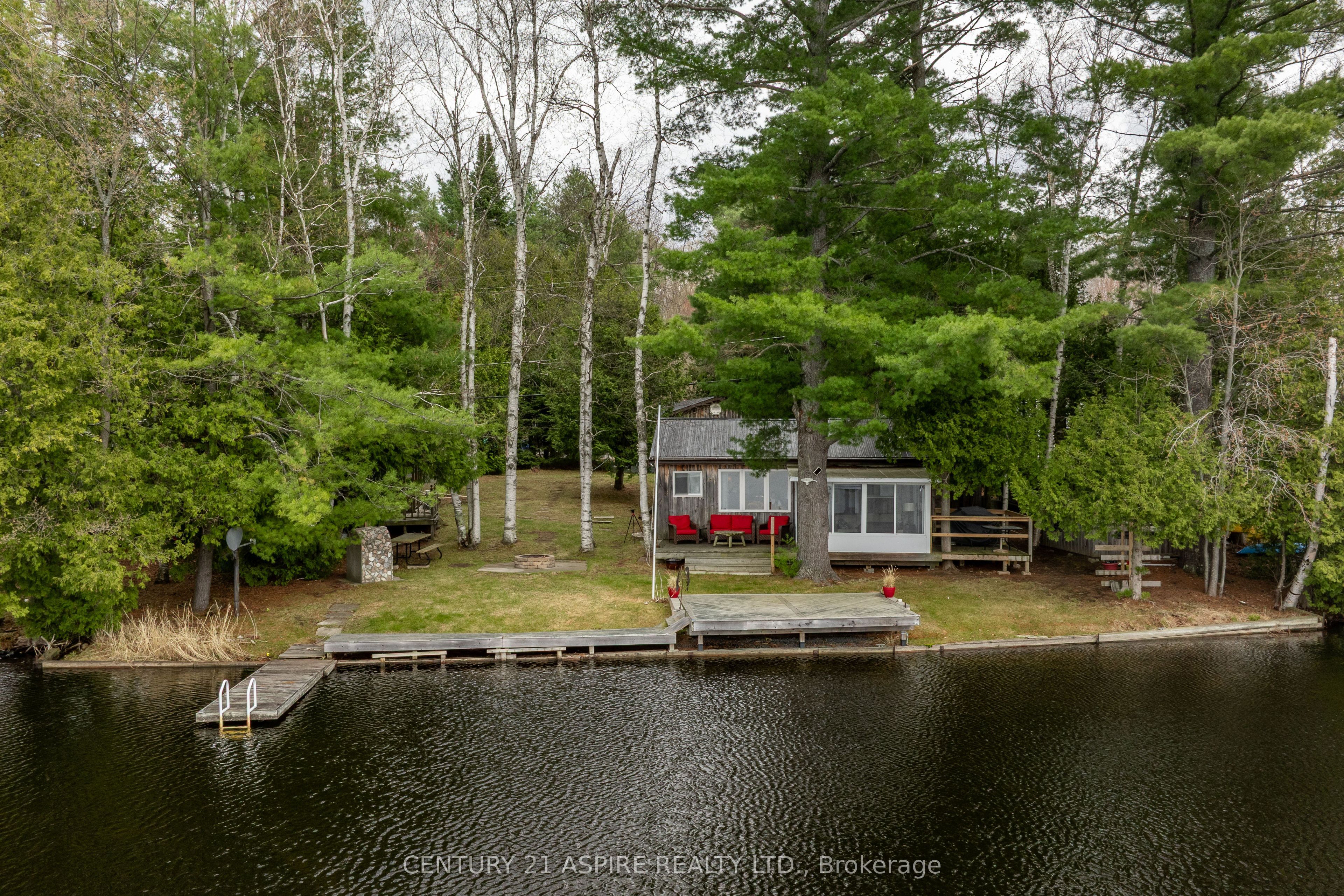 1023 Perry Point Lane Property Photo 2