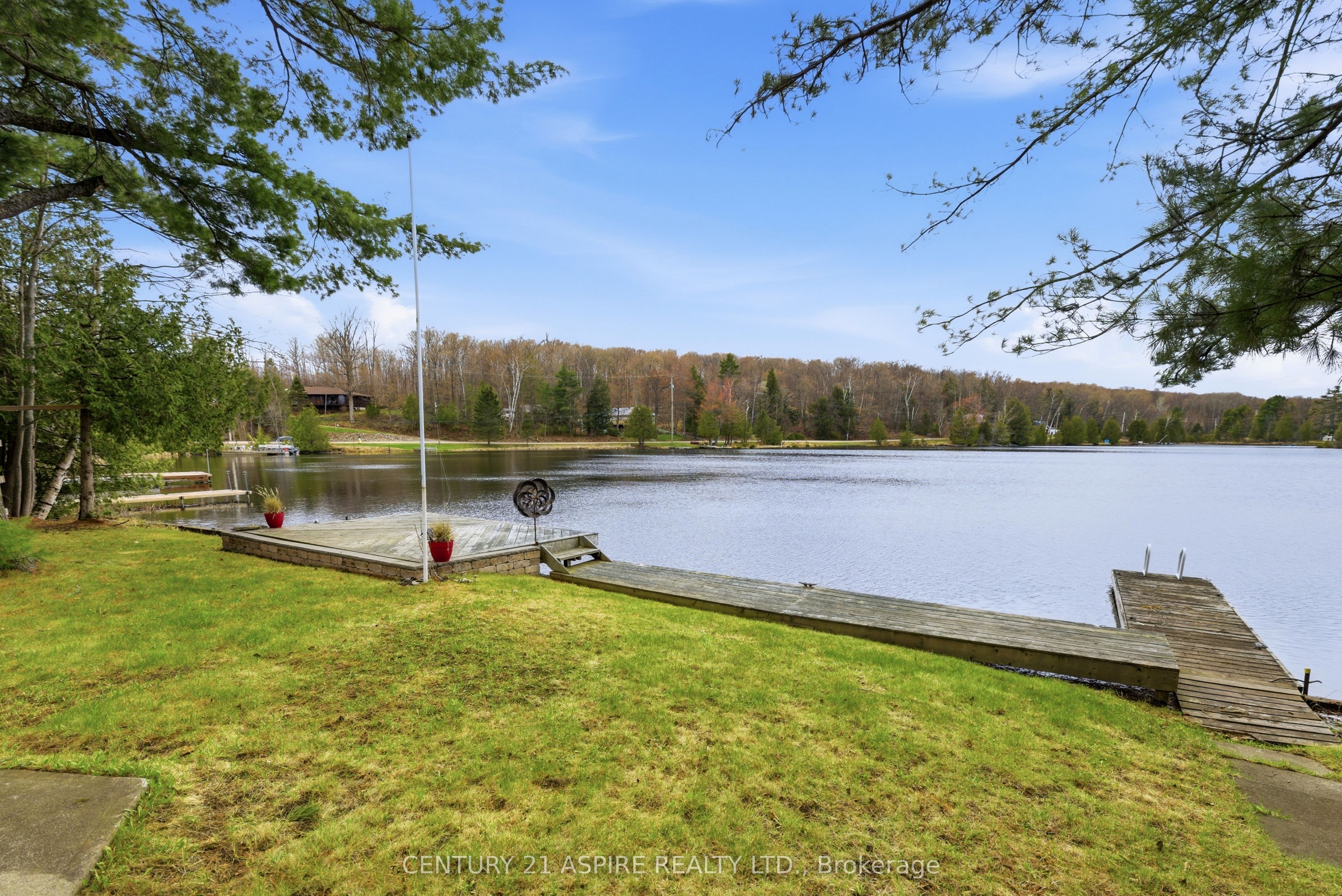 1023 Perry Point Lane Property Photo 3