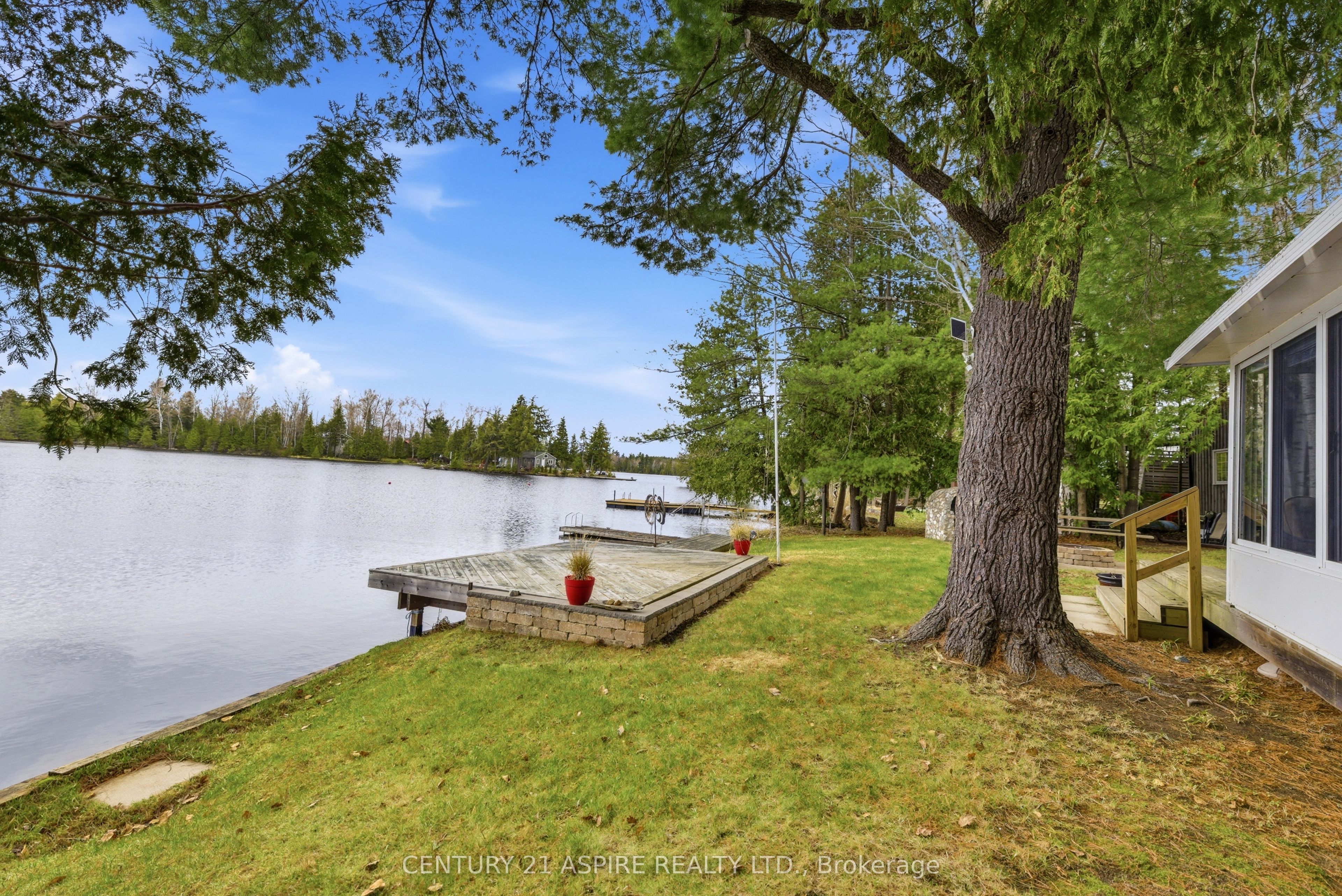 1023 Perry Point Lane Property Photo 4