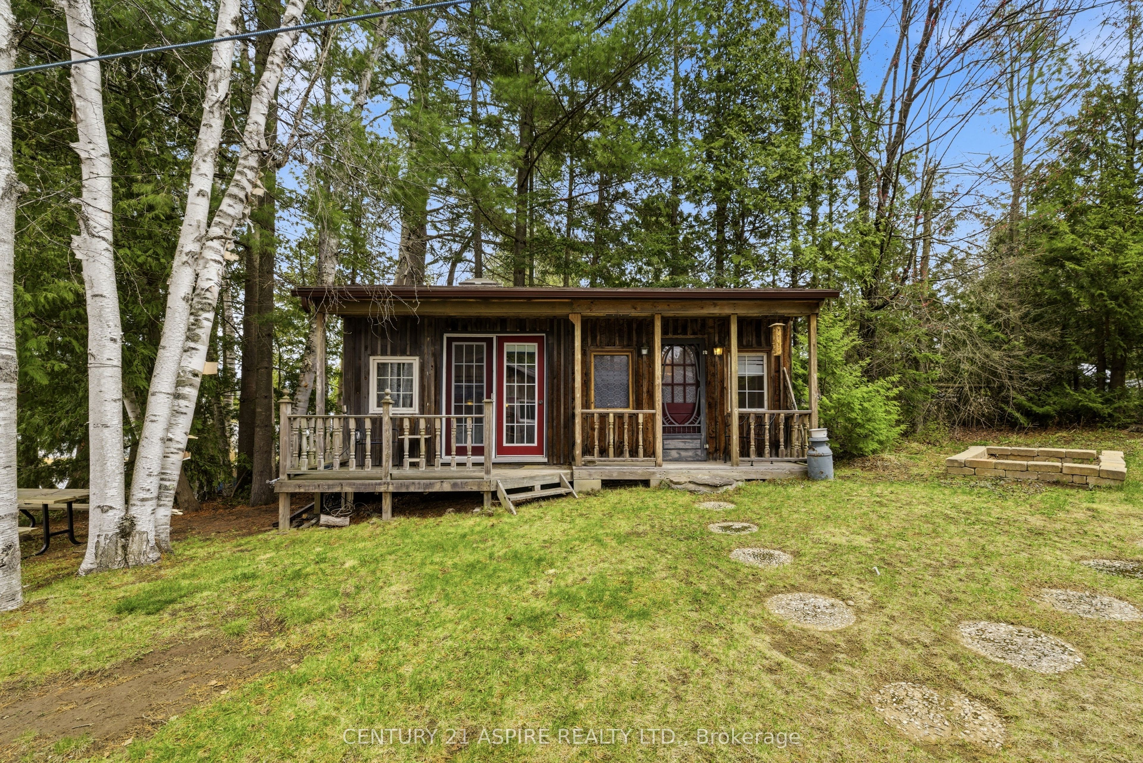 1023 Perry Point Lane Property Photo 32